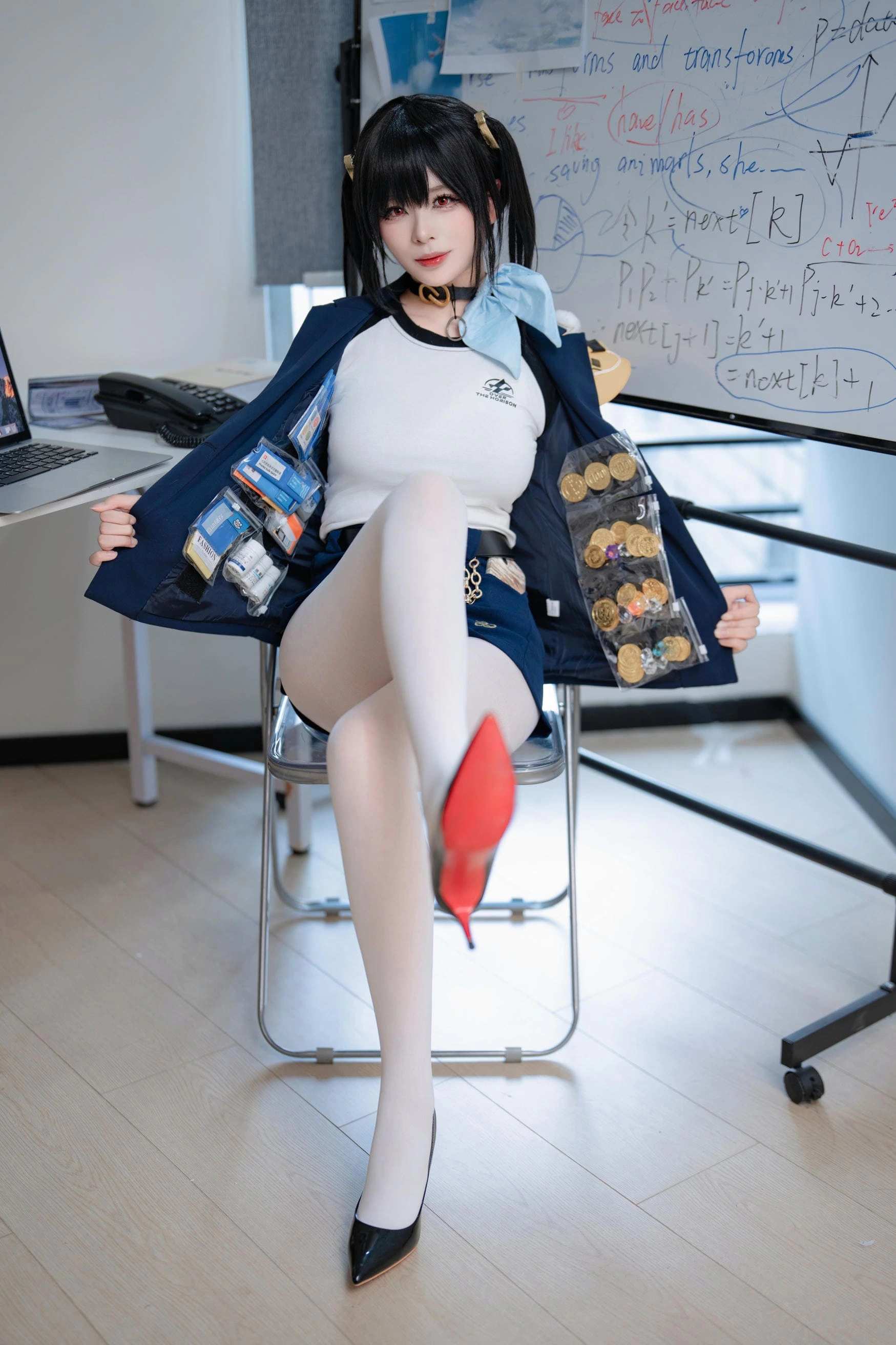 轩萧学姐 - Nikke胜利女神 索拉