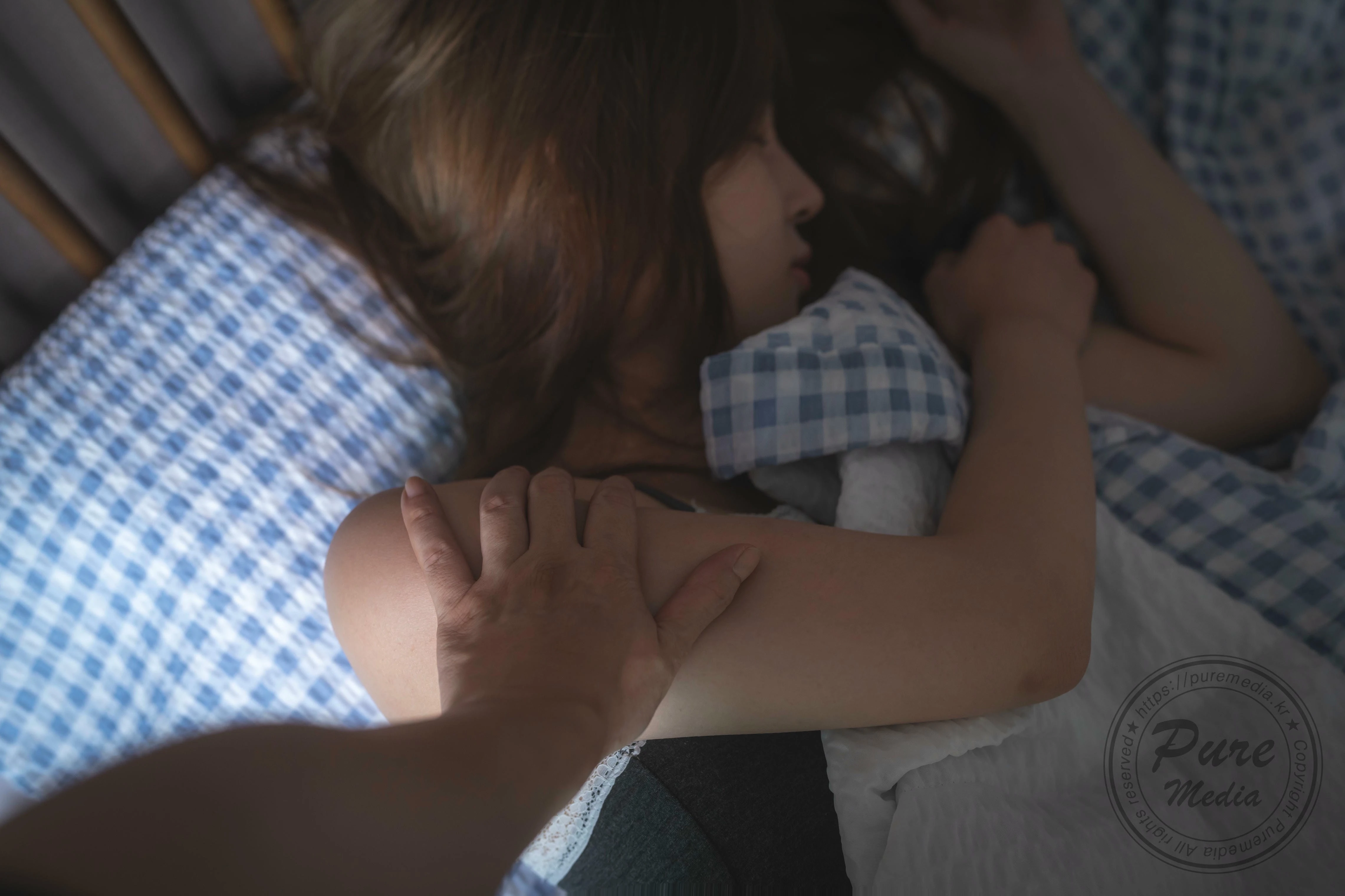 Yeha (예하) - Pure Media  Bad delivery guy and new wife
