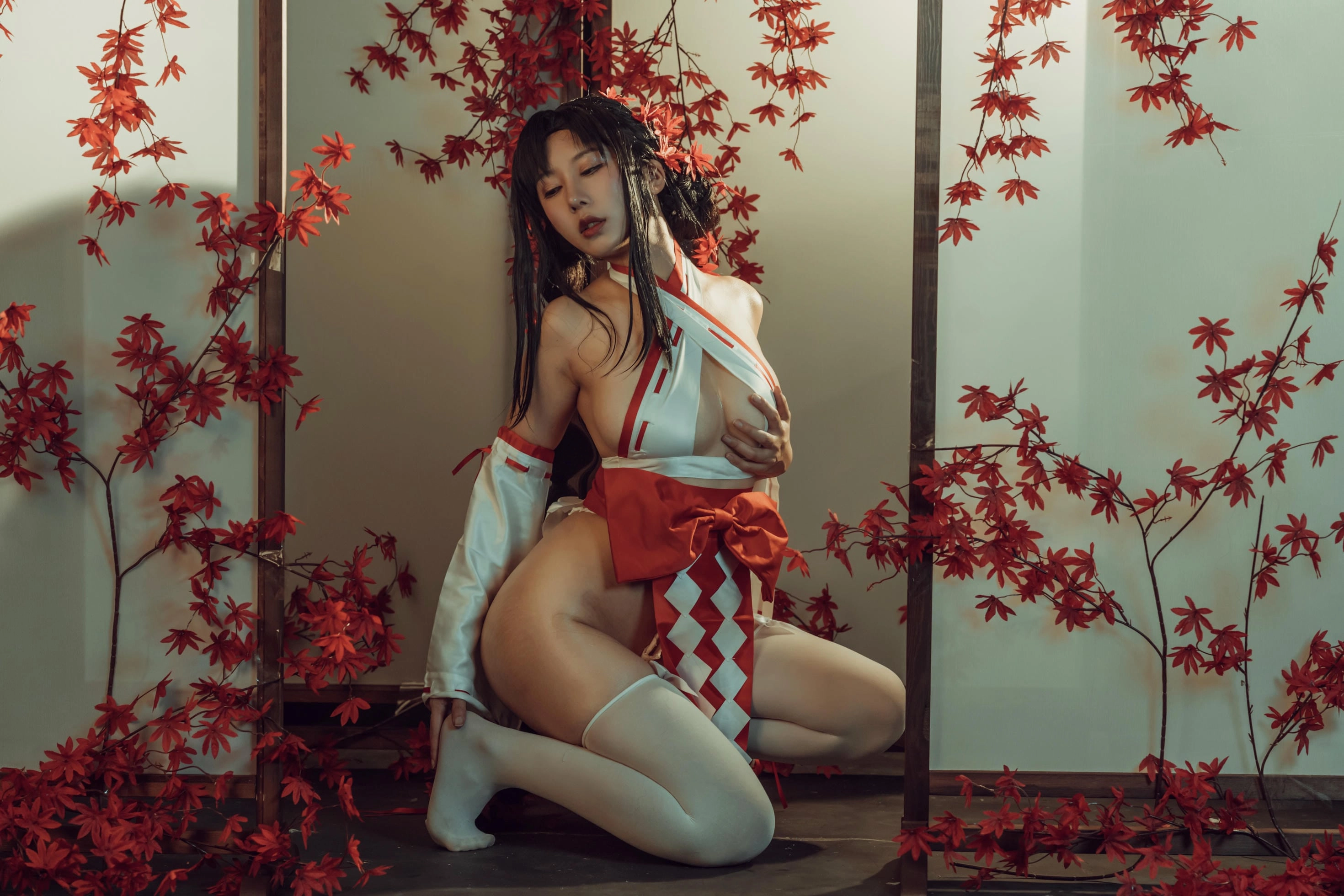 云溪溪 - 奶桃巫女
