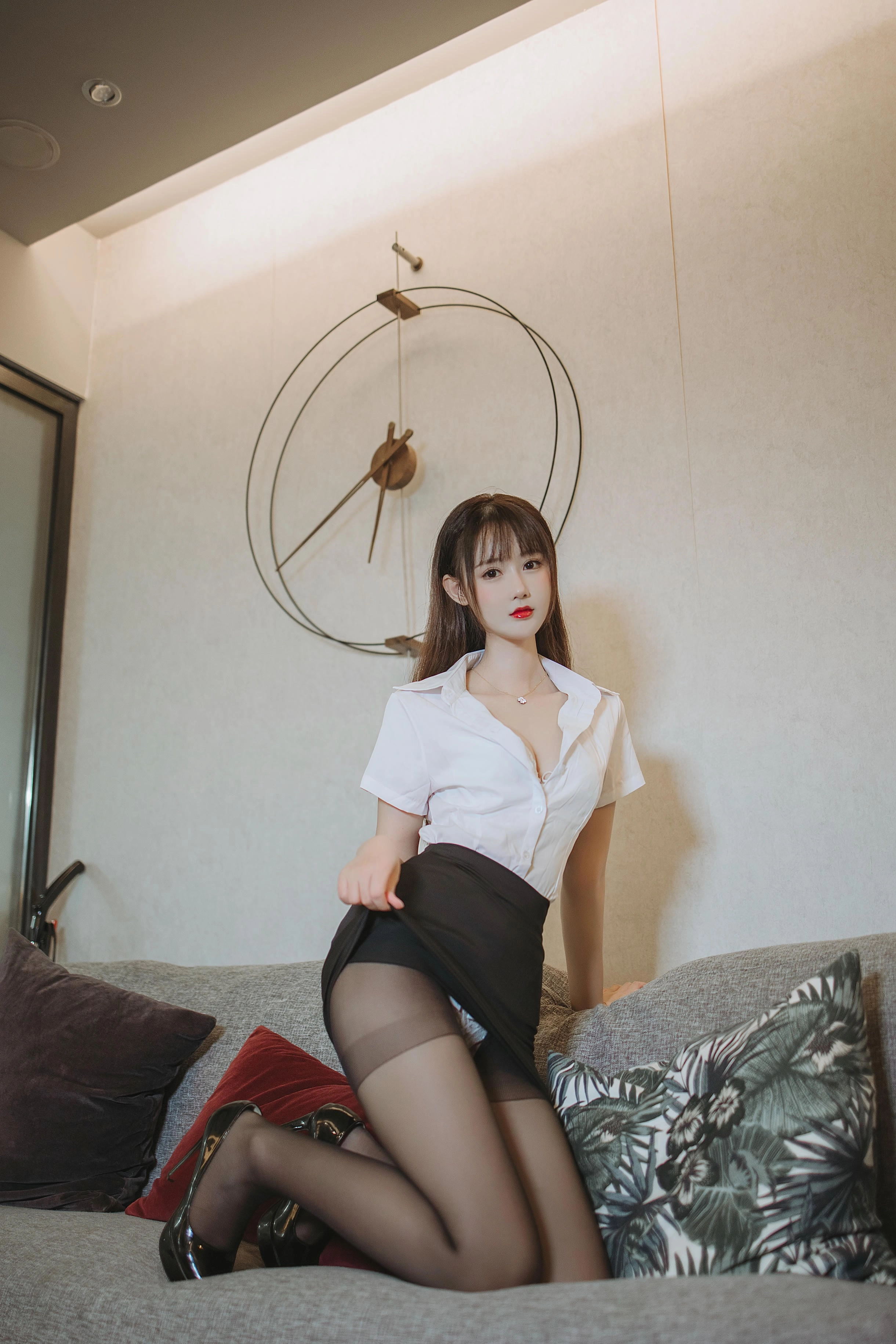 羽生三未 - 黑丝包臀OL（HD）
