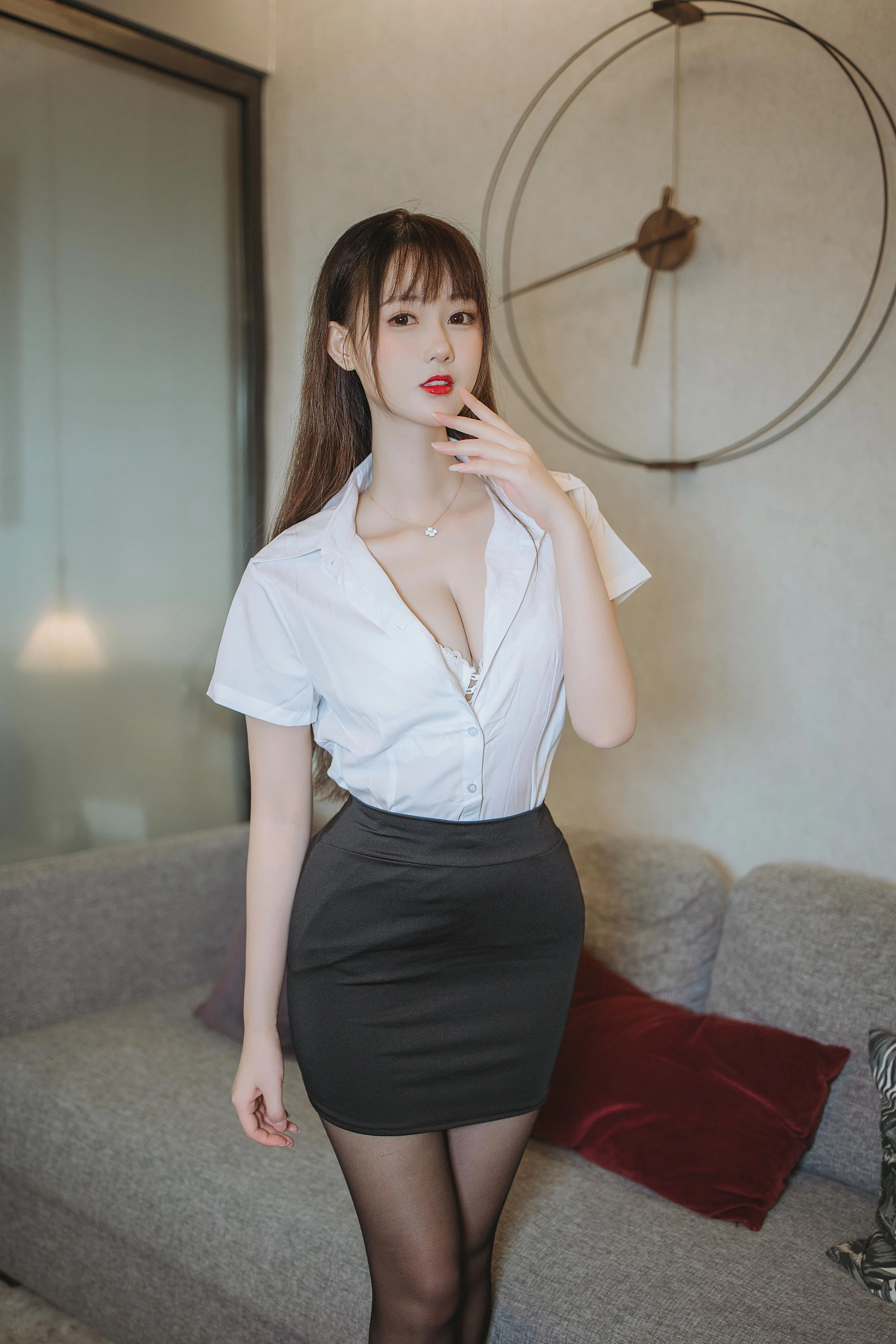 羽生三未 - 黑丝包臀OL（HD）