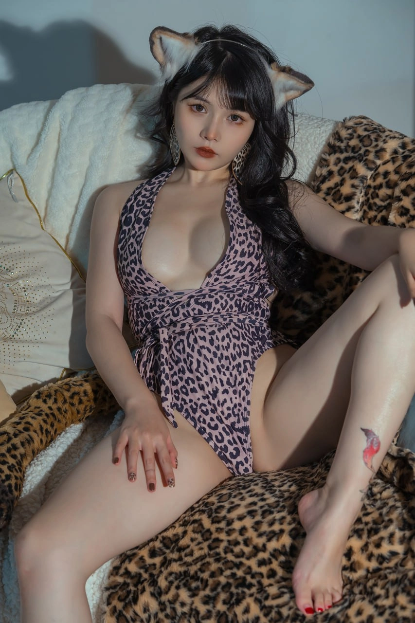七月喵子 - 捷克提亚