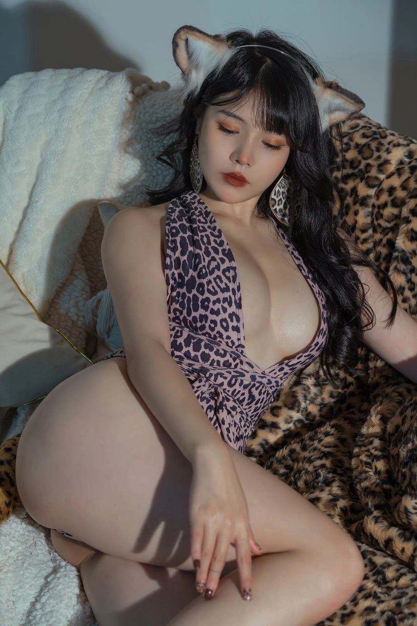 七月喵子 - 捷克提亚