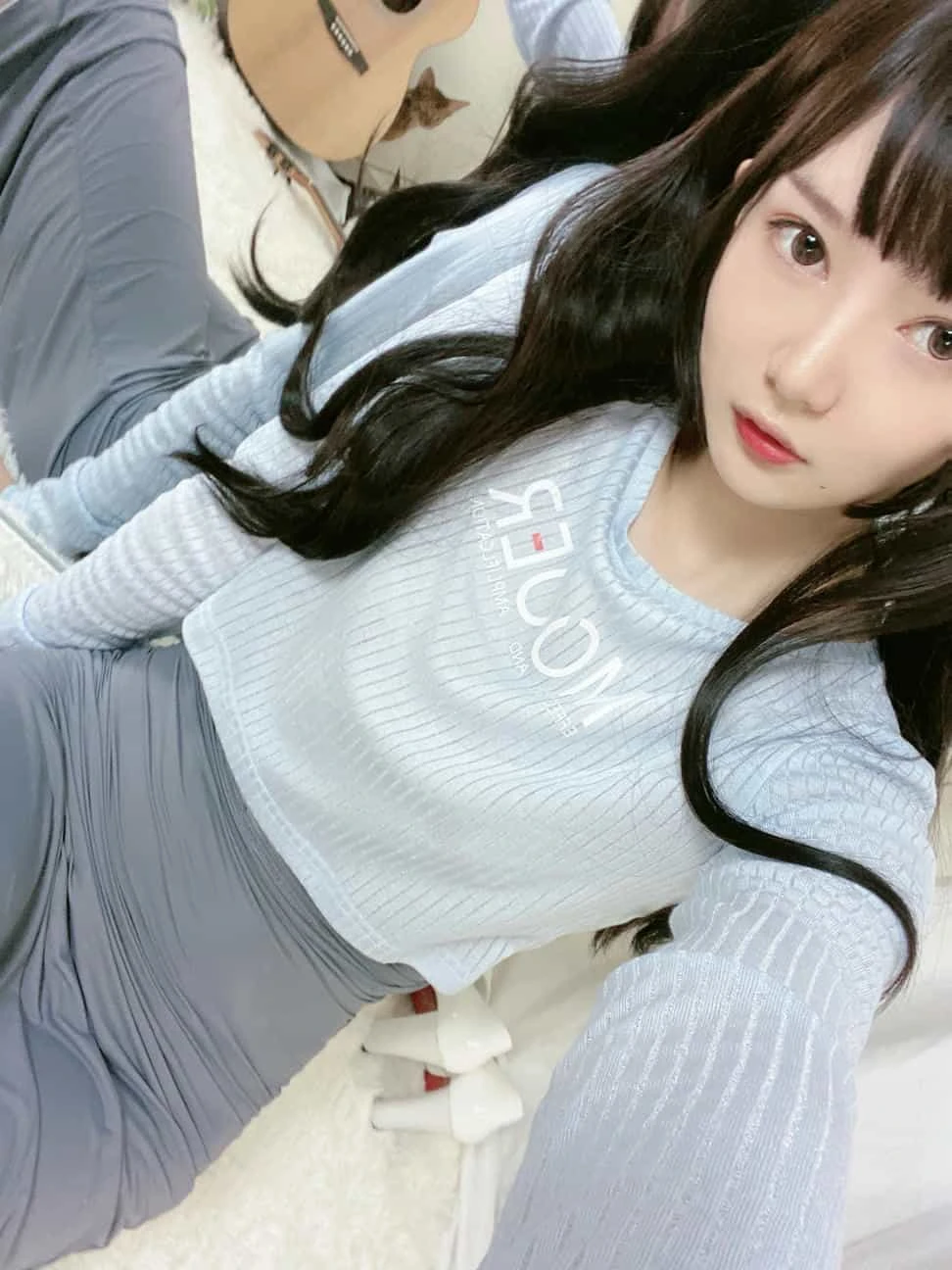 51酱 - 吉他妹妹 自拍