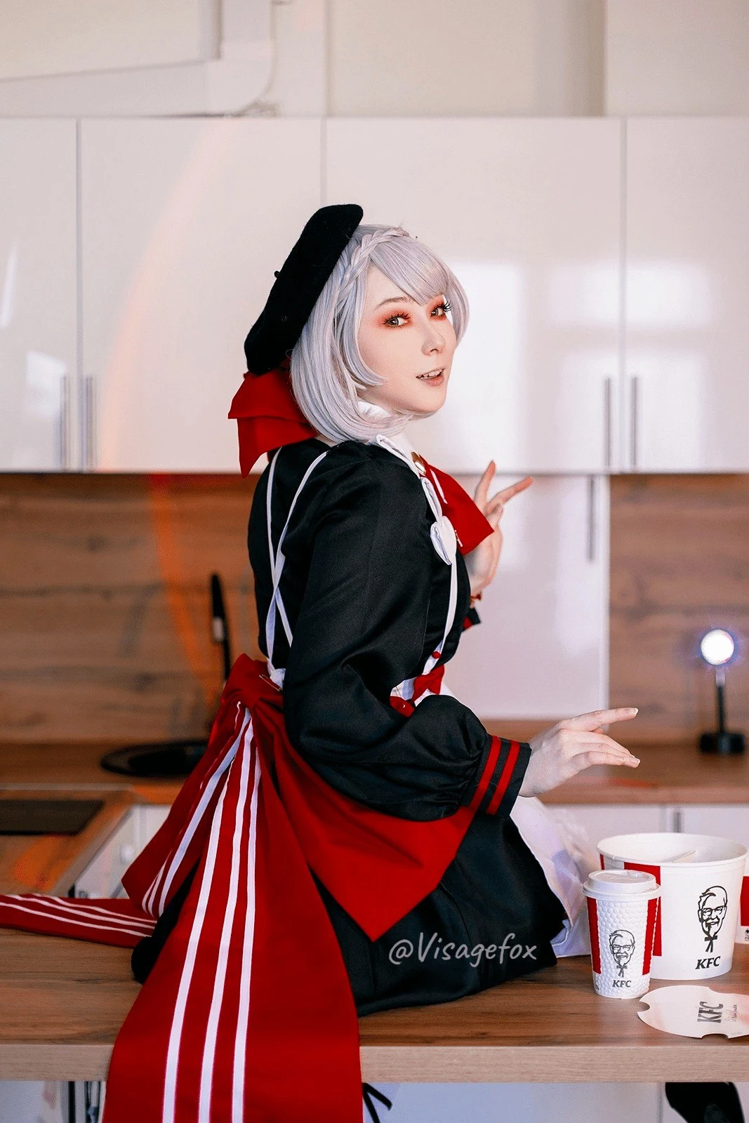 Visage Fox - Noelle KFC
