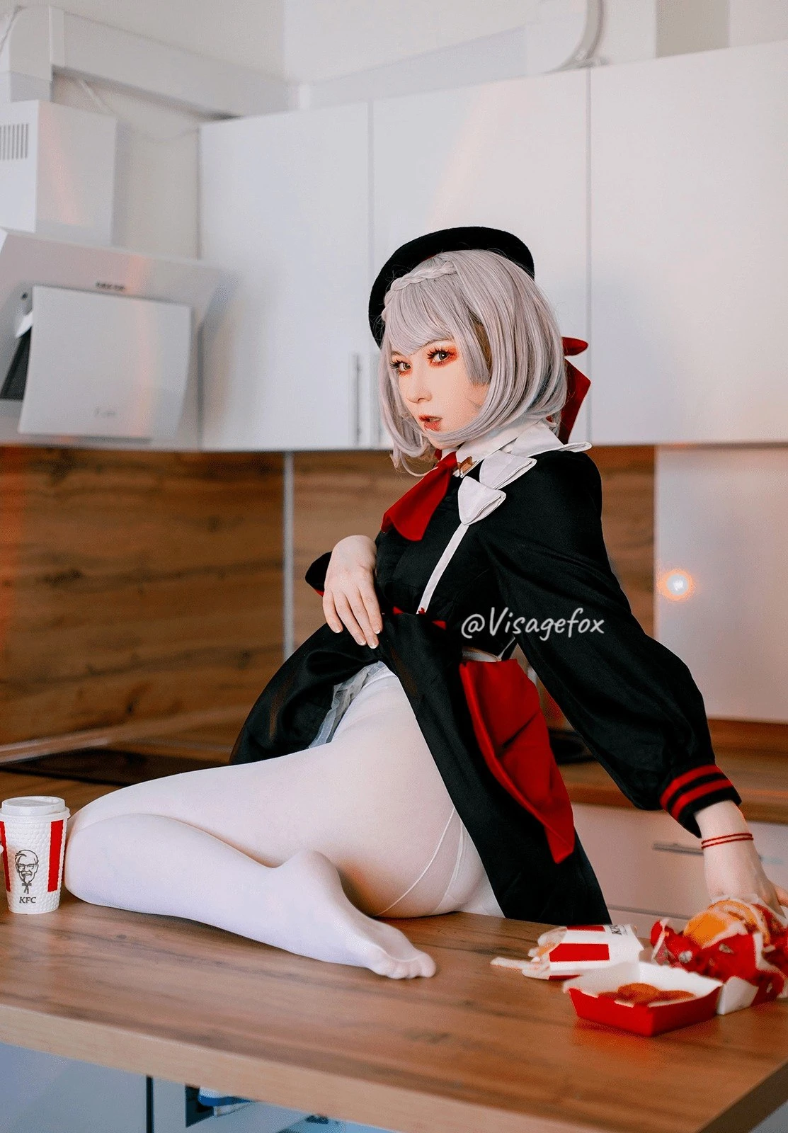 Visage Fox - Noelle KFC