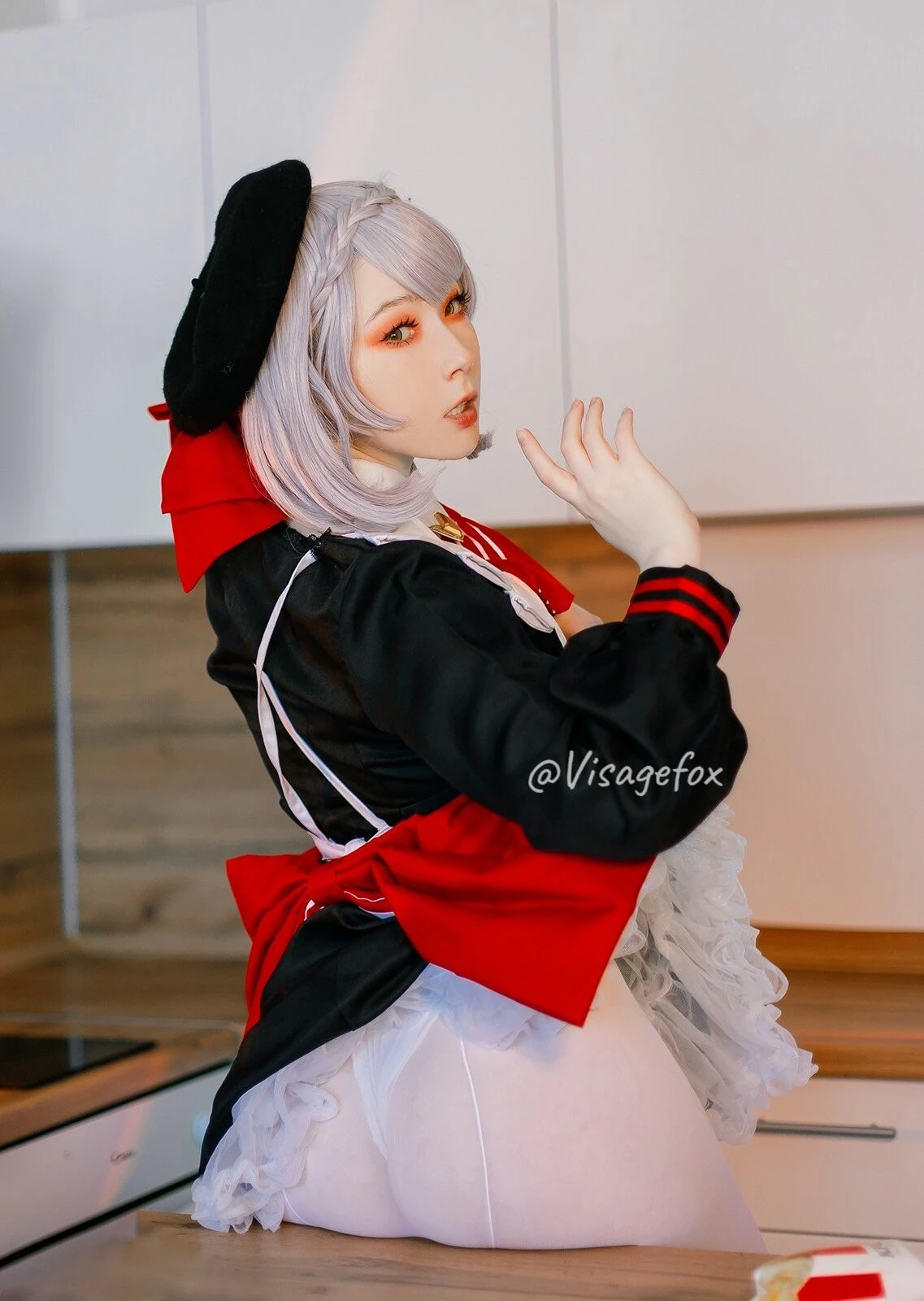 Visage Fox - Noelle KFC
