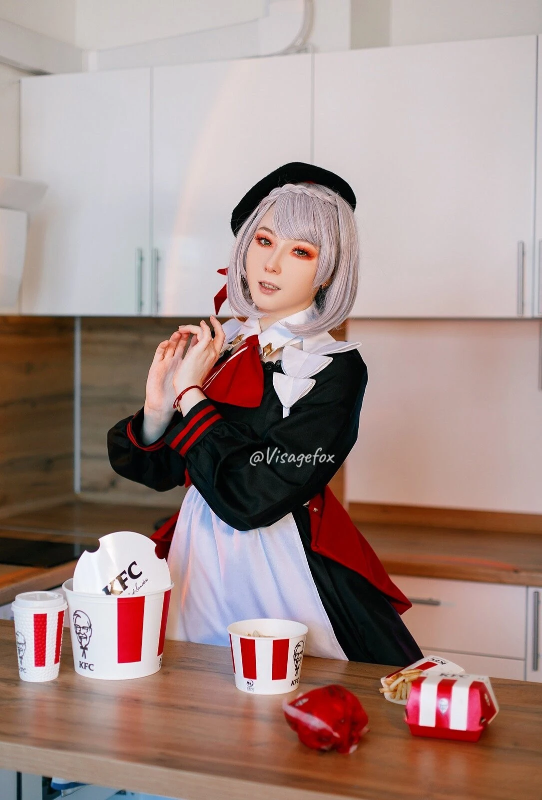 Visage Fox - Noelle KFC