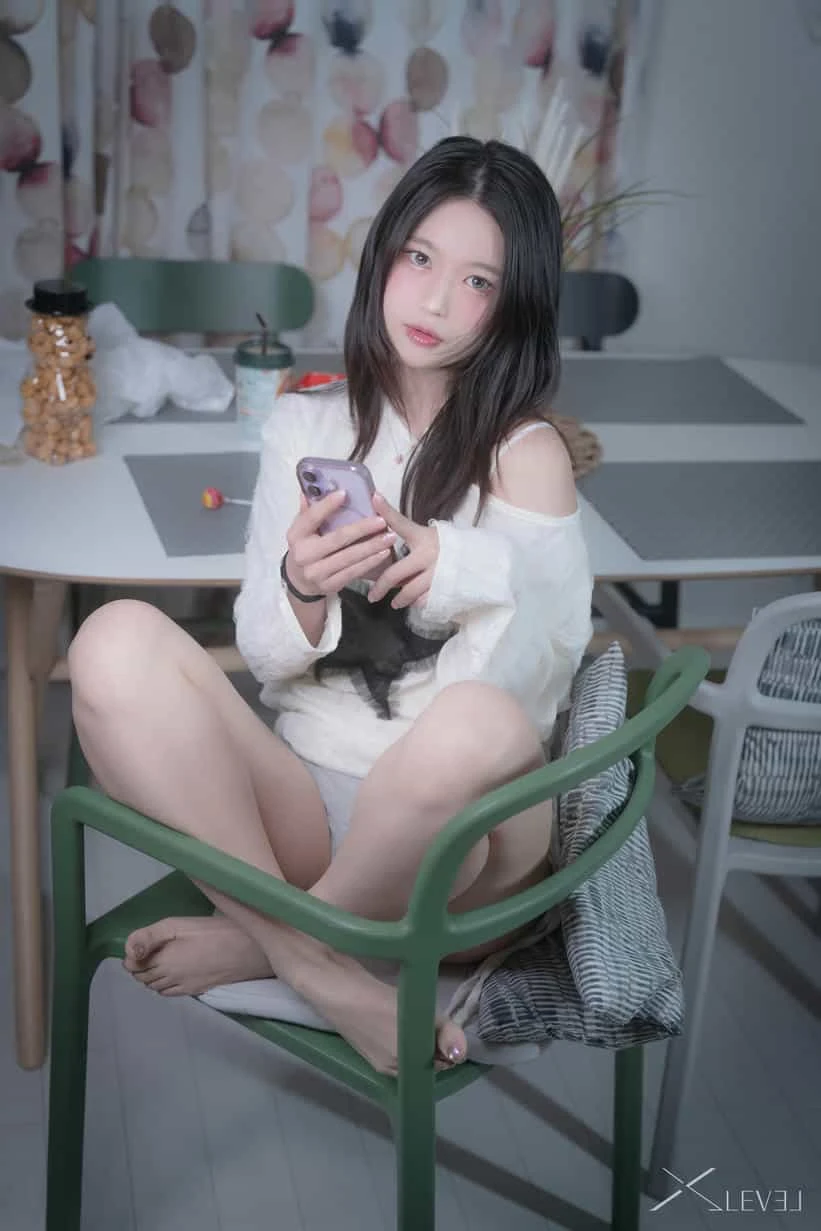 Yeha (예하) - X-Level poor Little Bro Bitch Sister