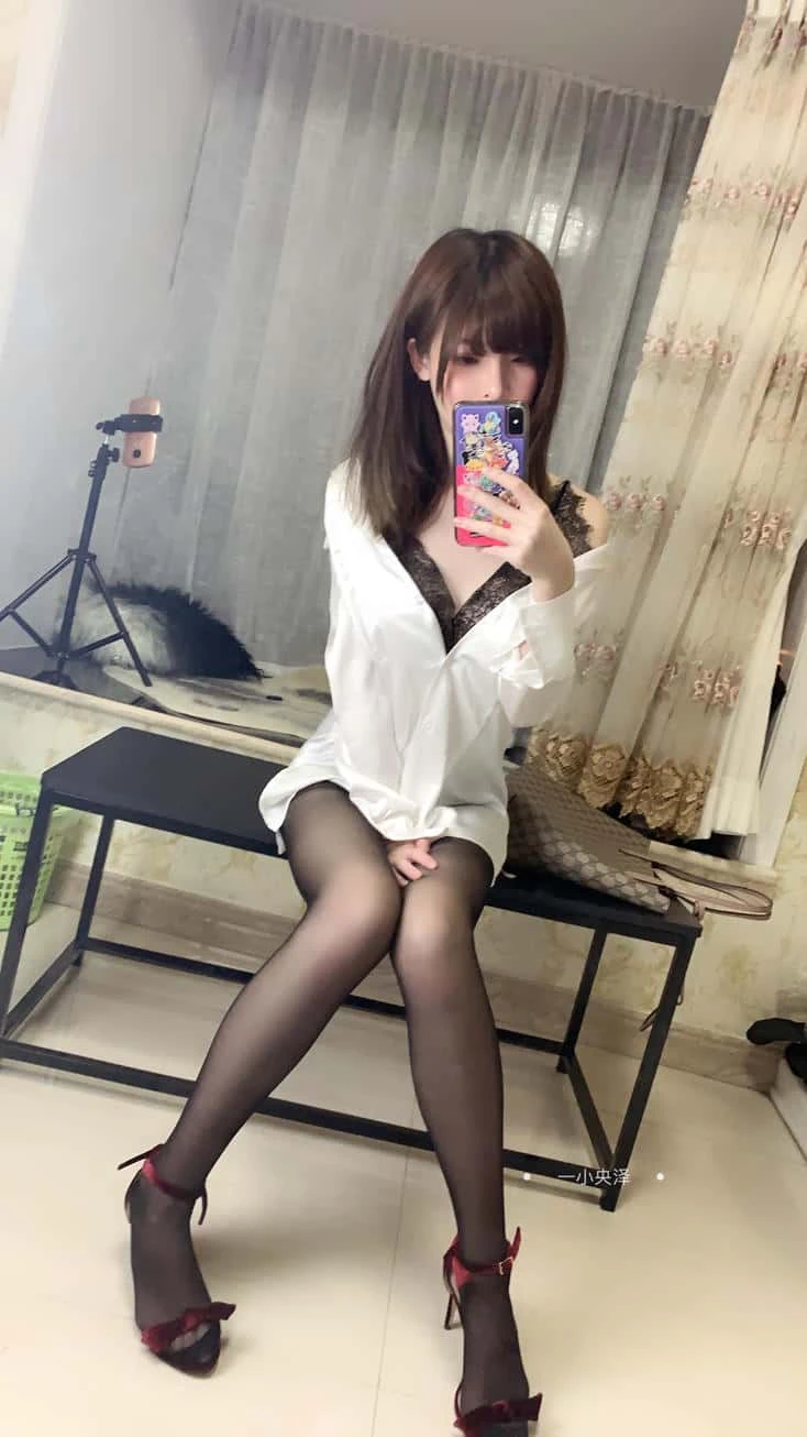 一小央泽 约会女友