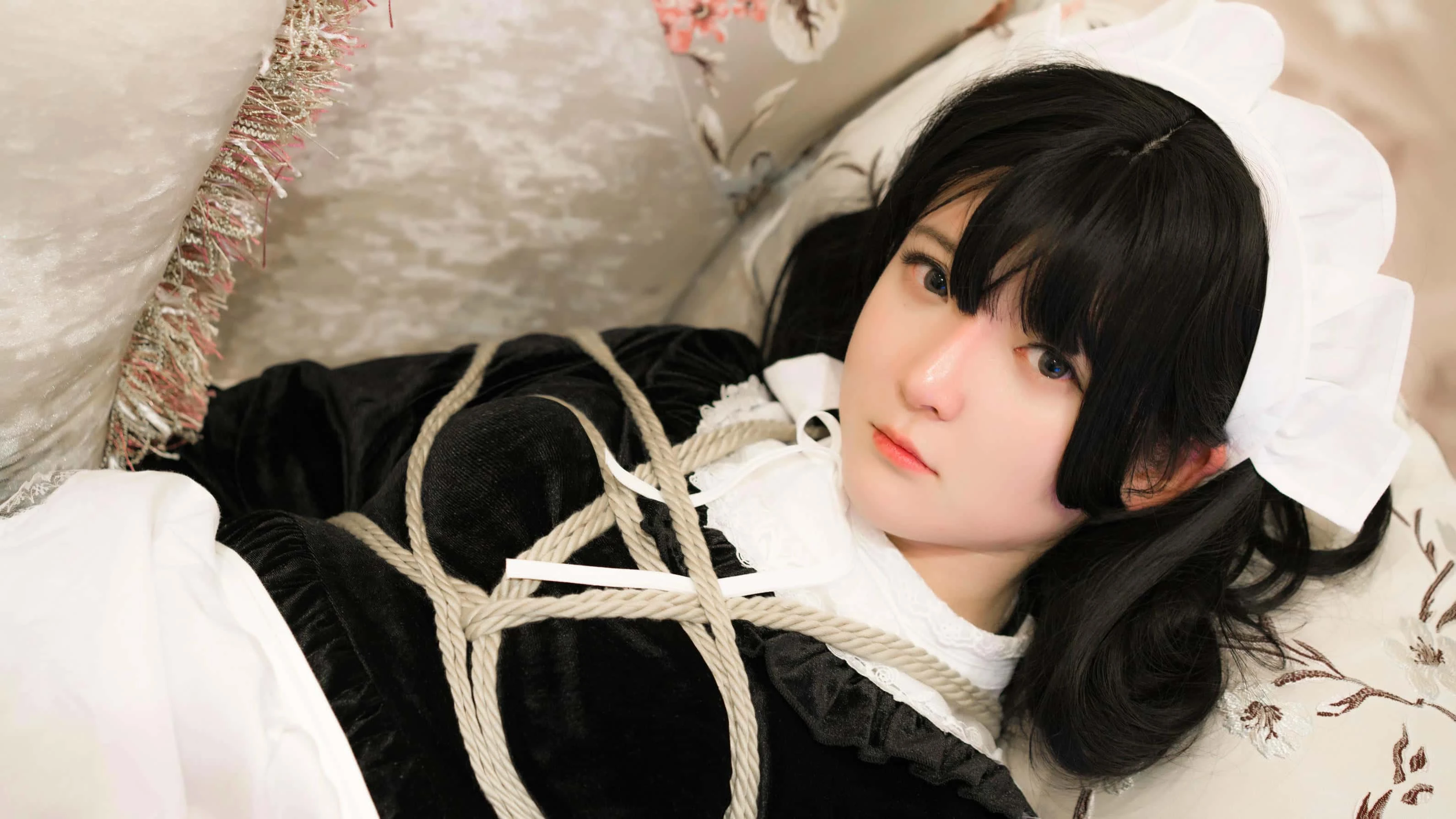 一小央泽 束缚
