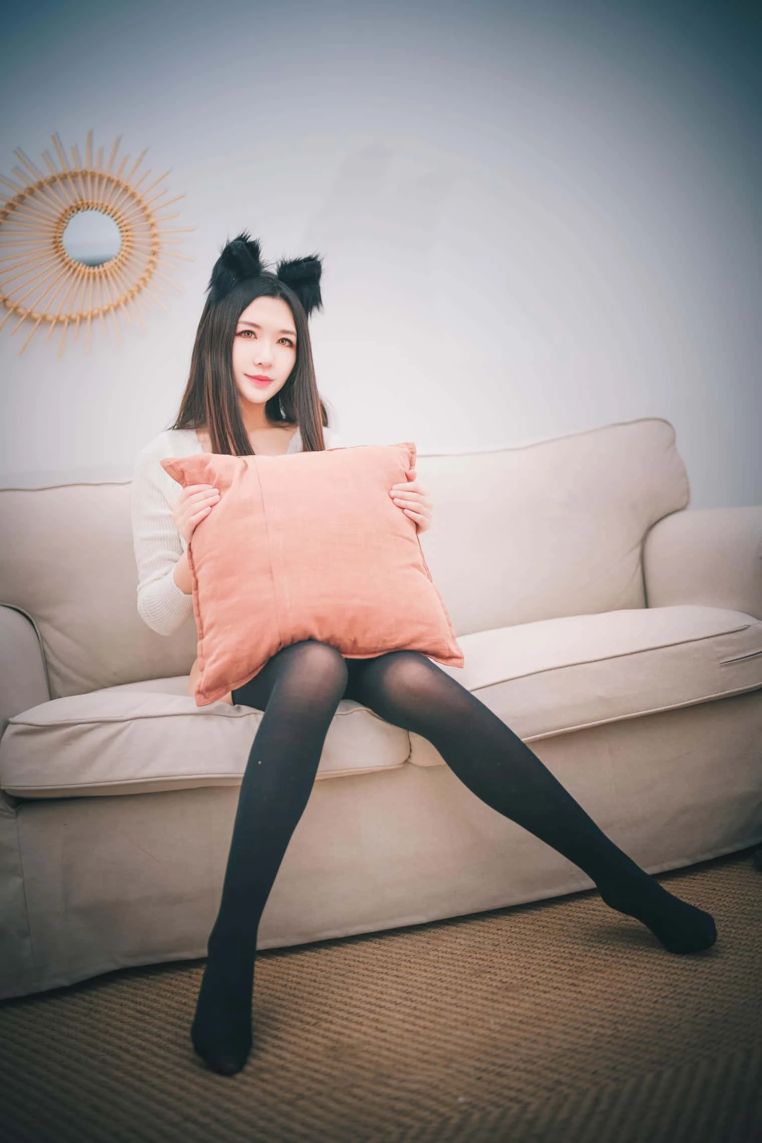 源纱希喵喵喵 猫耳白色毛衣