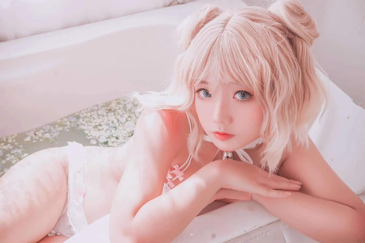 Messie Huang Pure Bath