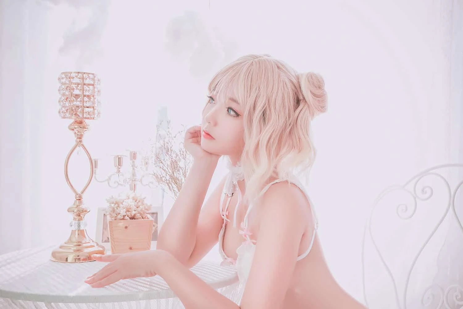 Messie Huang Pure Bath