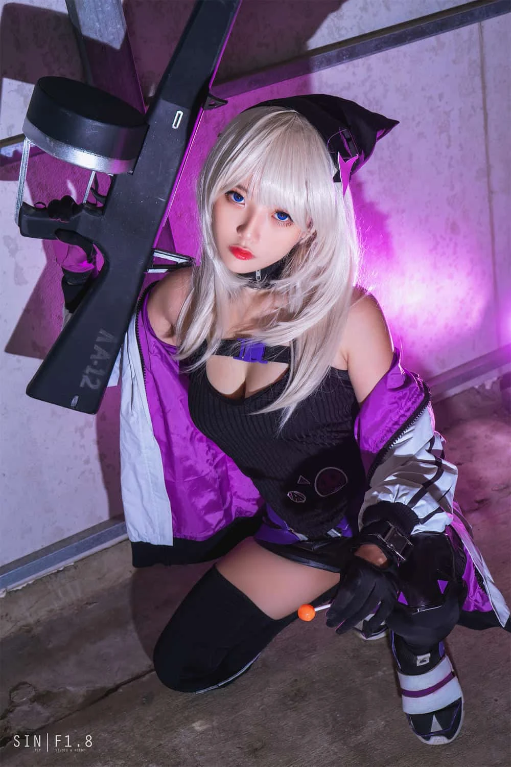 Messie Huang AA-12