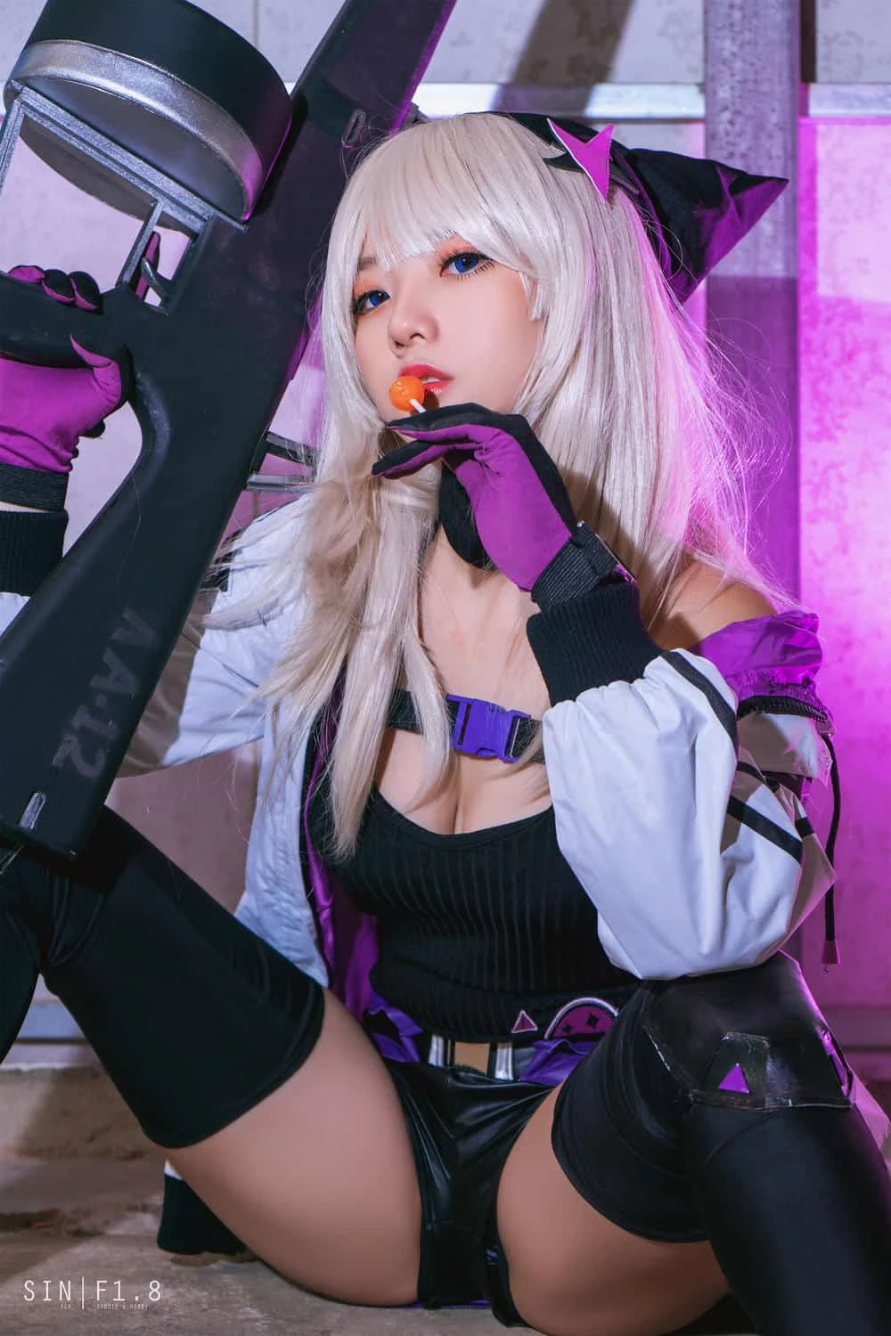 Messie Huang AA-12