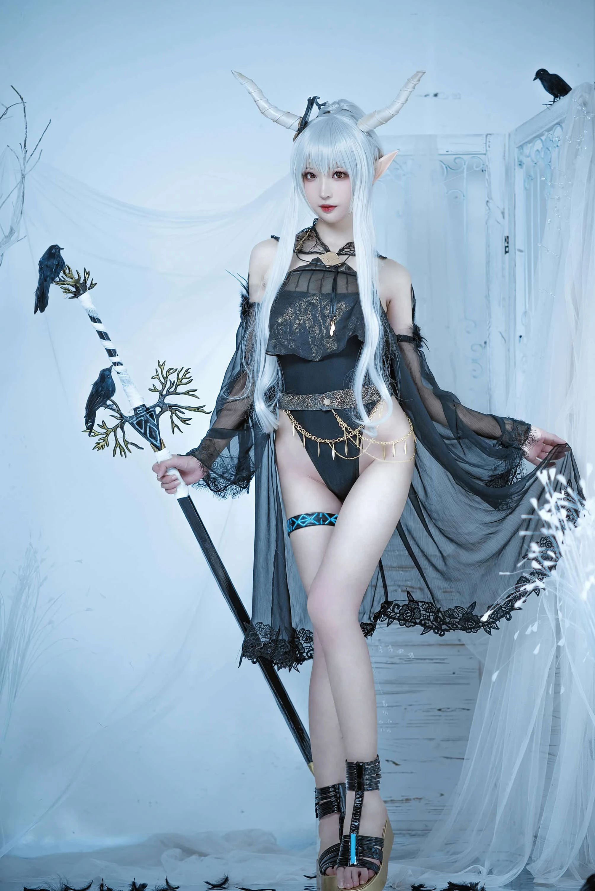 Messie Huang 闪灵泳装