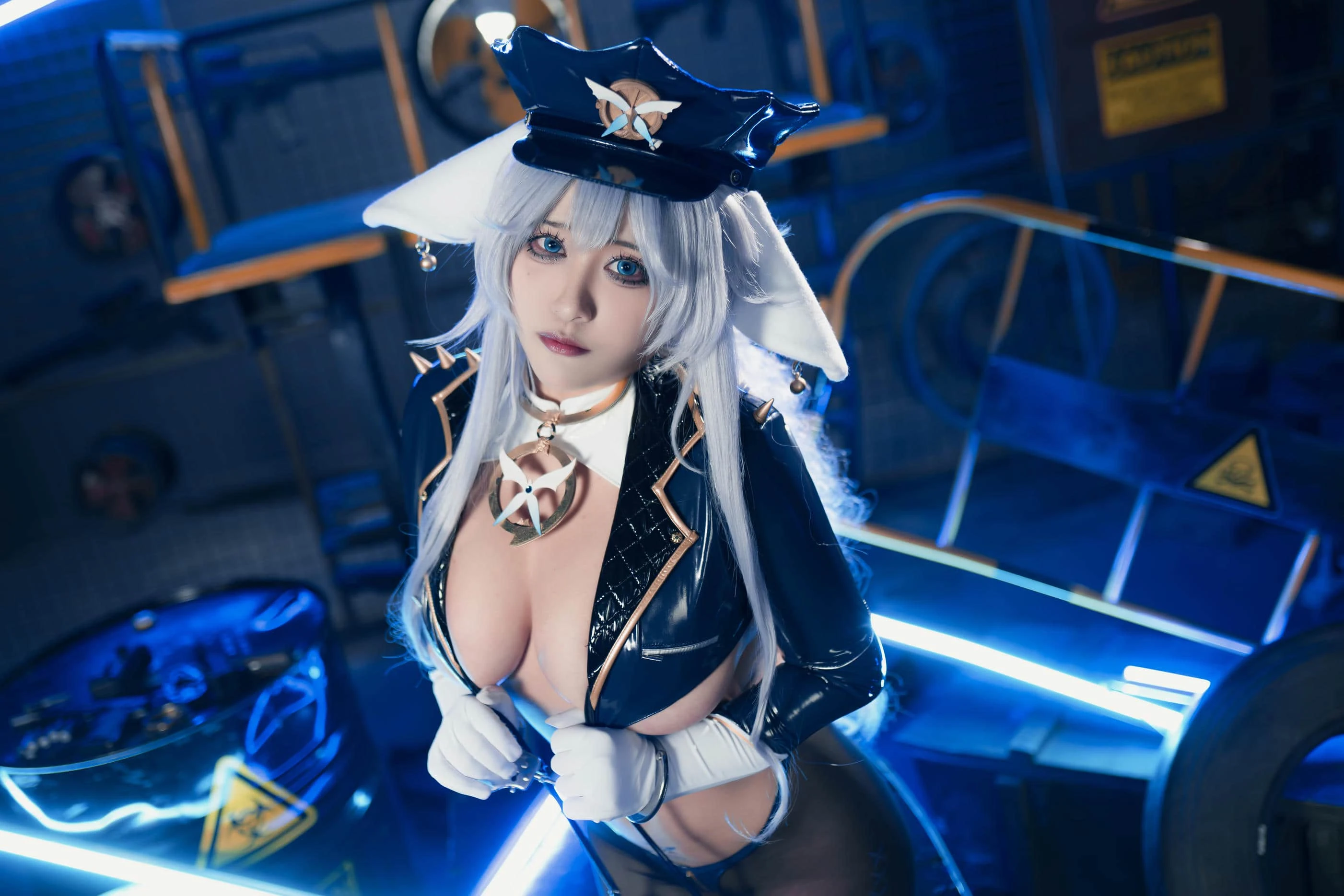 洛璃 LoLiSAMA 信浓女警