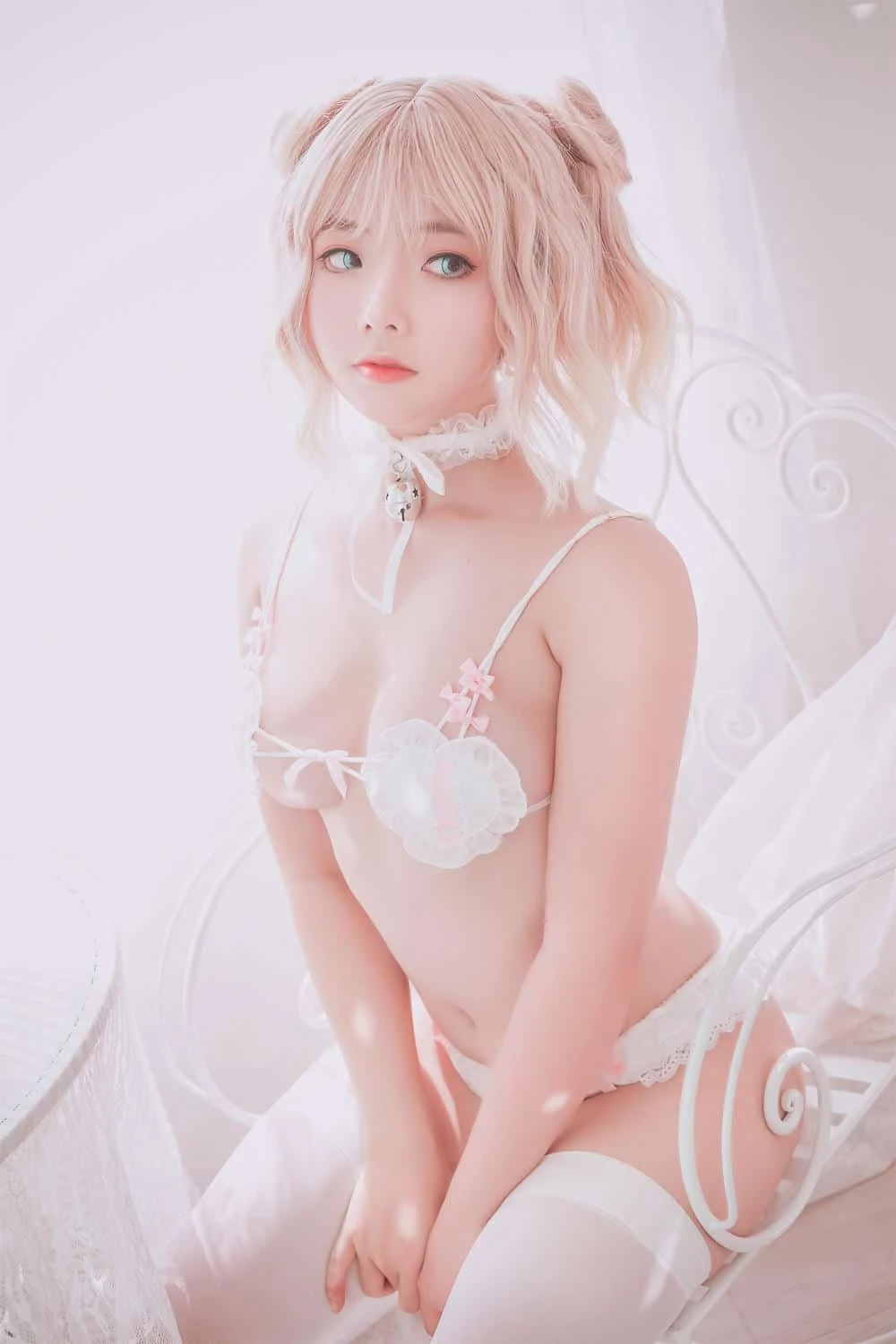 Messie Huang Pure Bath