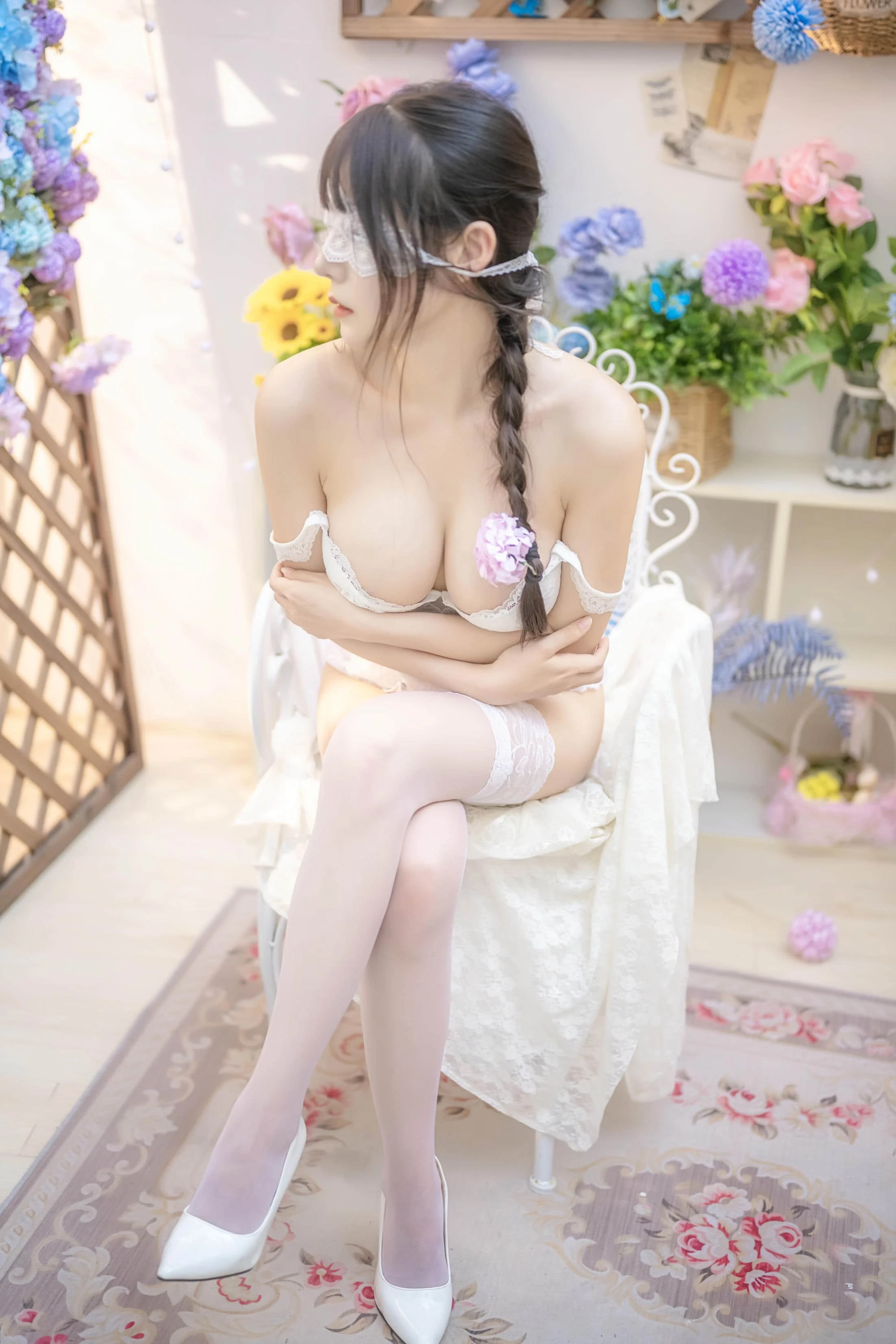 香草喵露露 白色花房