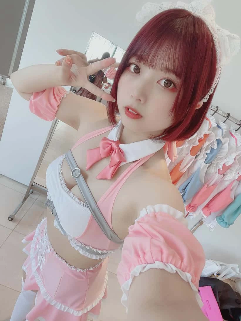 Sayako(さやこ) とみこ🍣(@1035_magica) 2022-10-30 ピンクのメイド水着