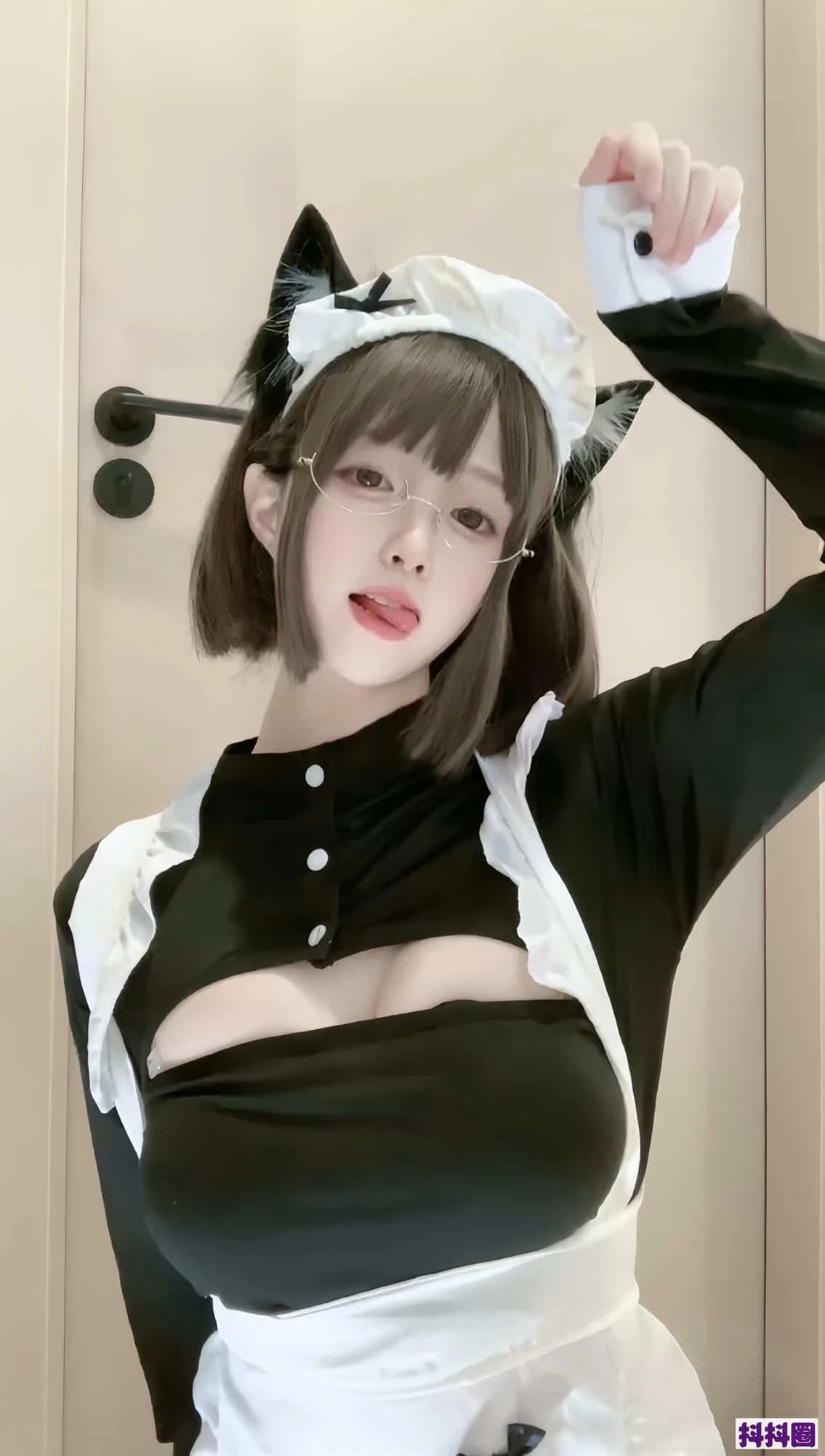 福利姬 喵帕斯 - 烧鸡萝莉