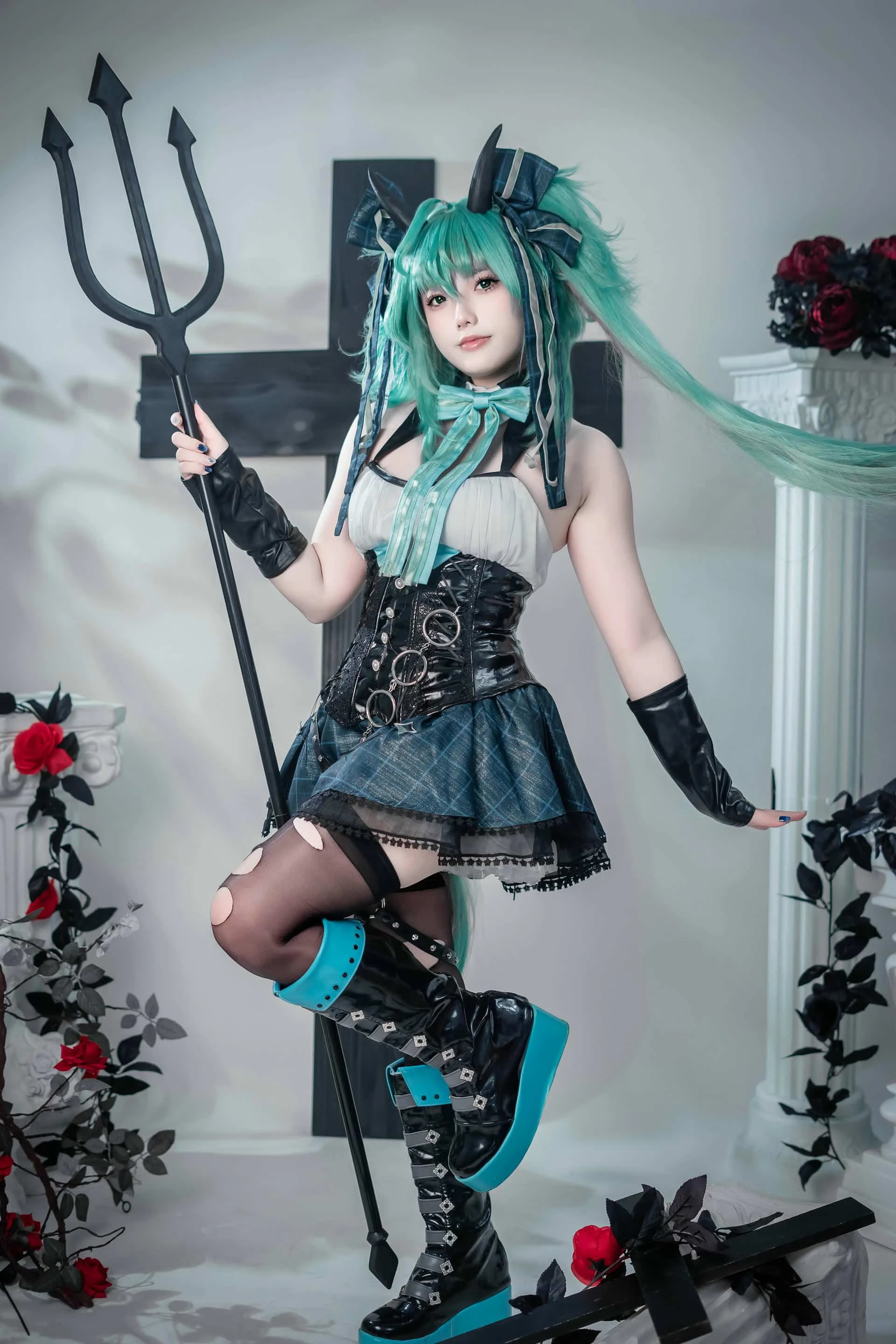 Messie Huang Miku Halloween