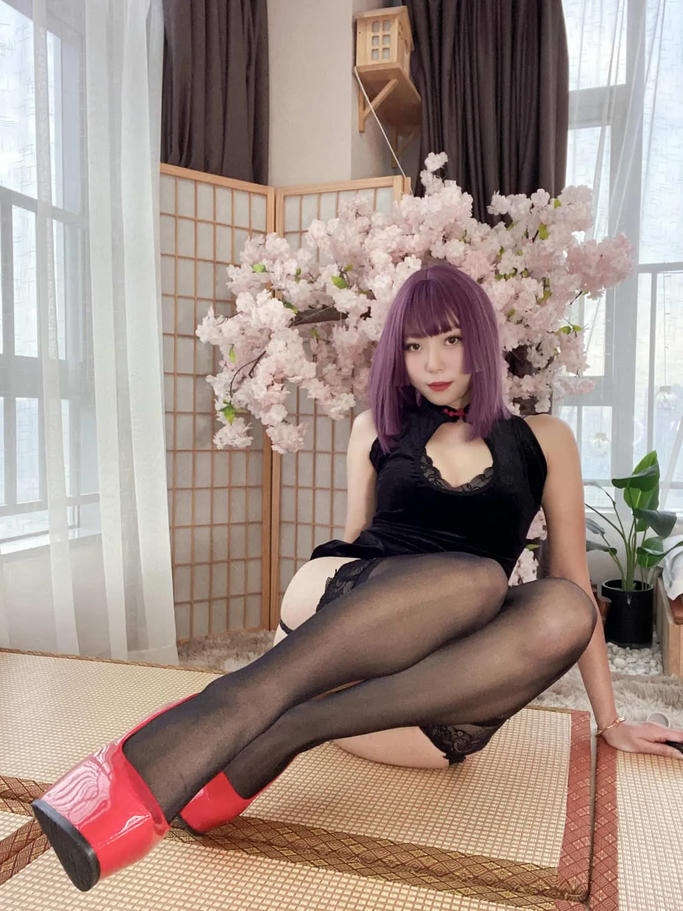 Money冷冷 - 蕾丝裙