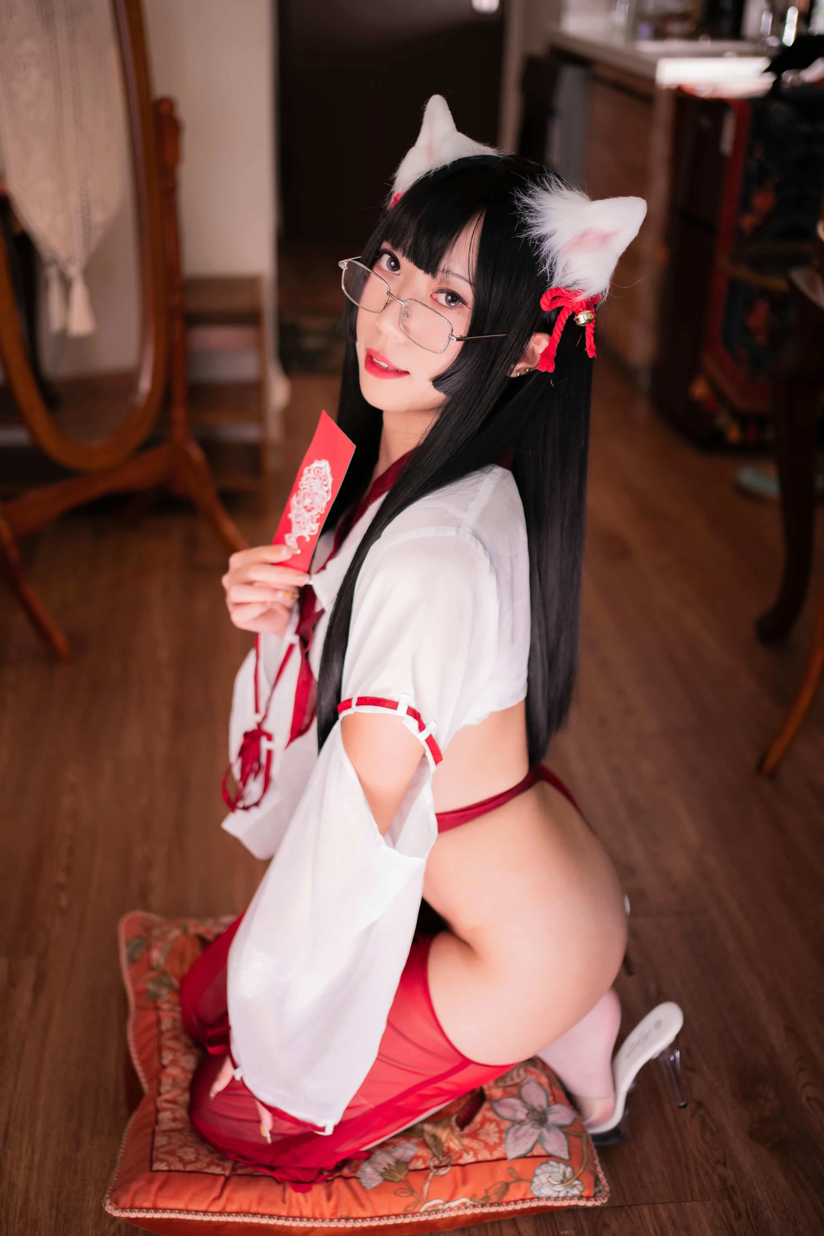Money冷冷 巫女