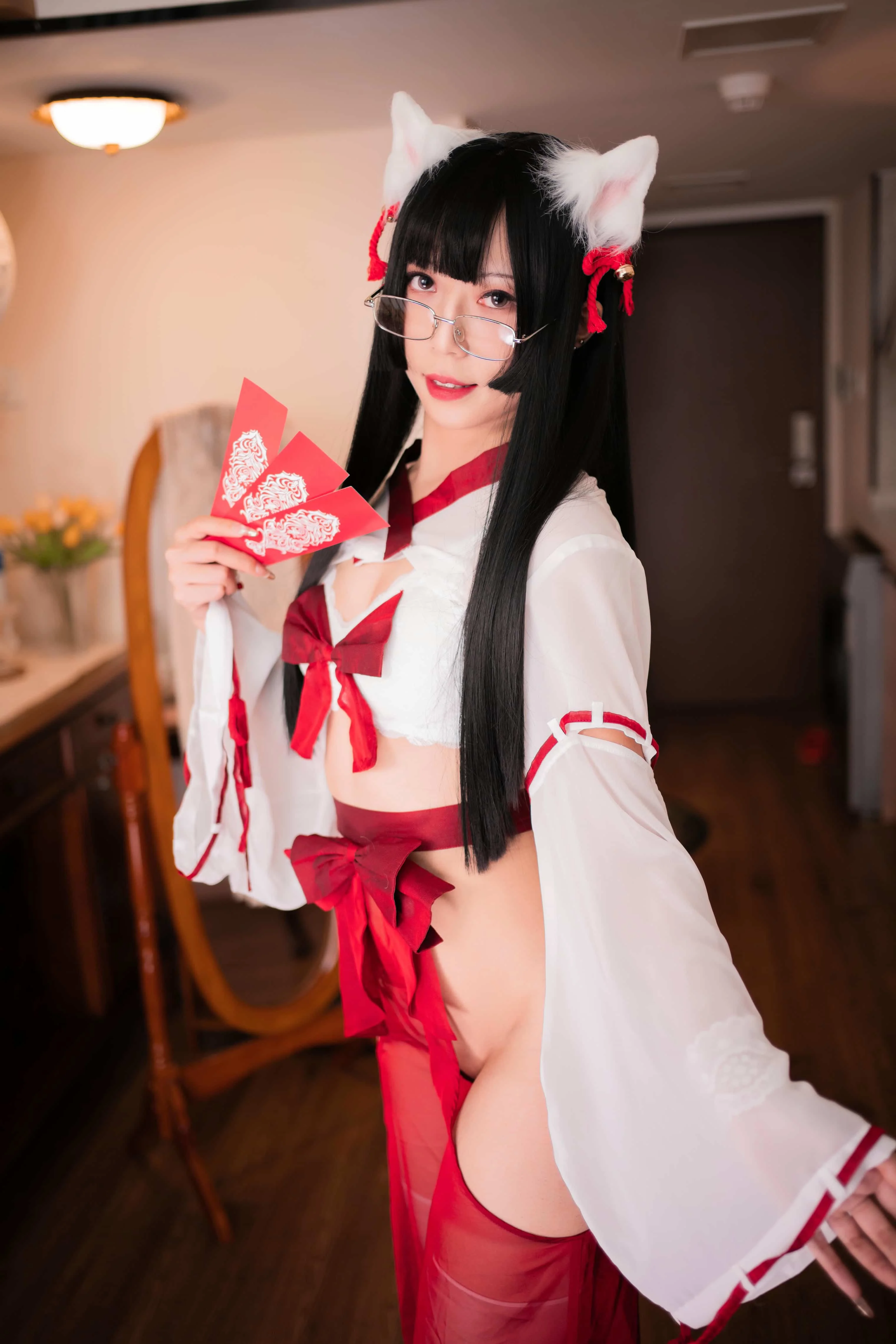 Money冷冷 巫女