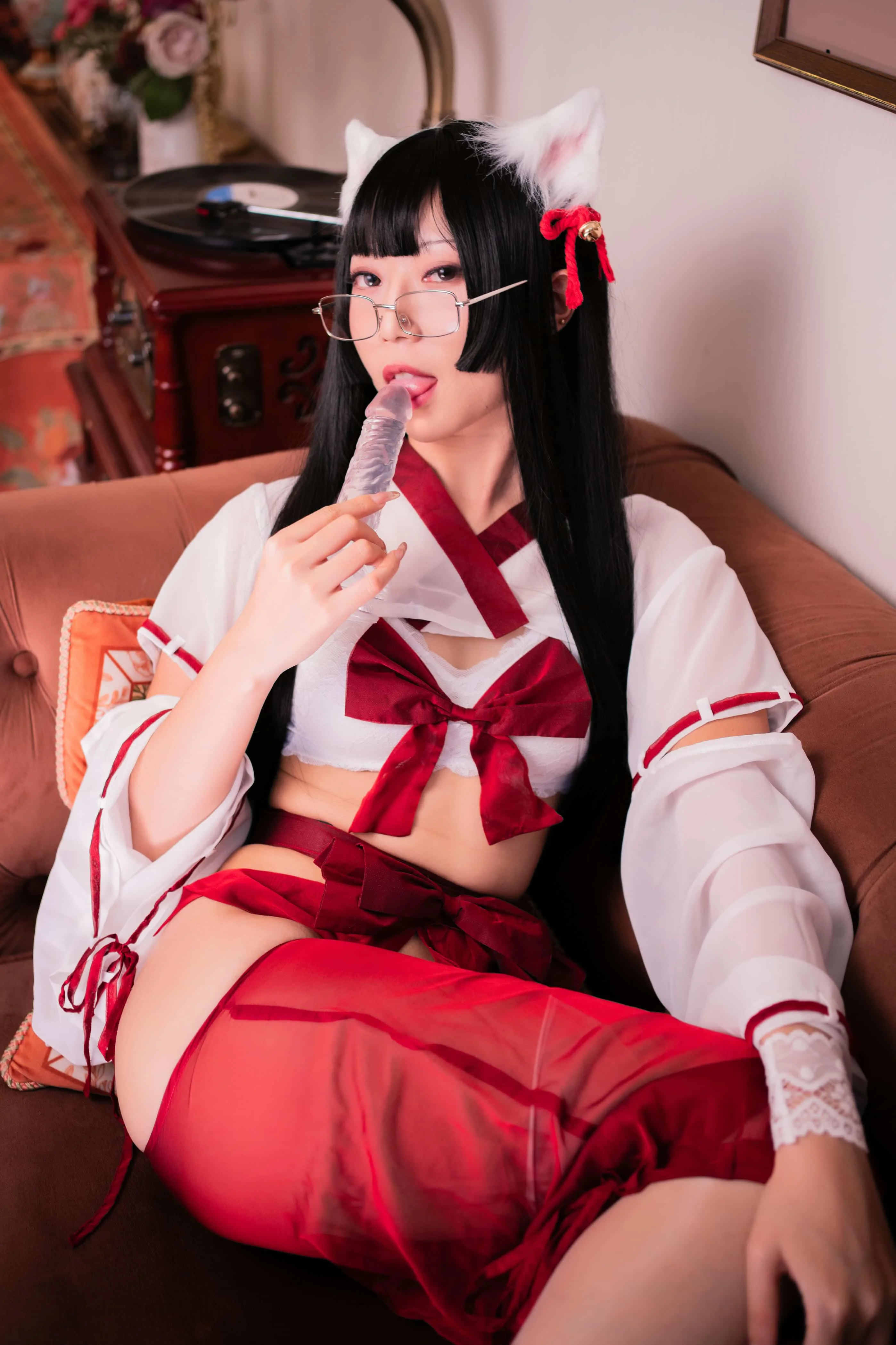 Money冷冷 巫女