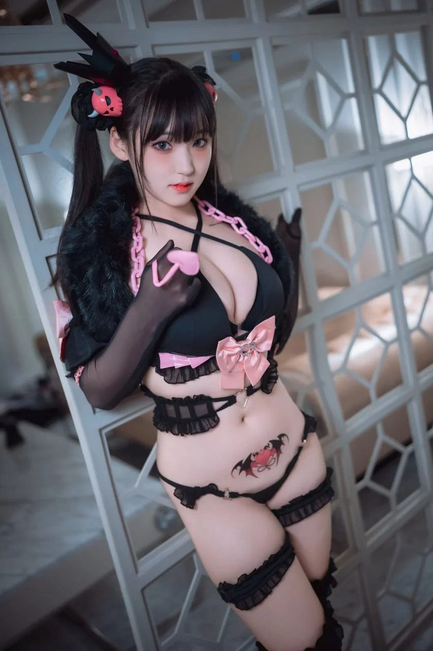 Hendoong - Moonlit Witch & Demon Princess