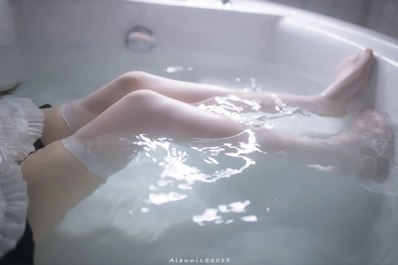 雪琪SAMA - 女仆水下版