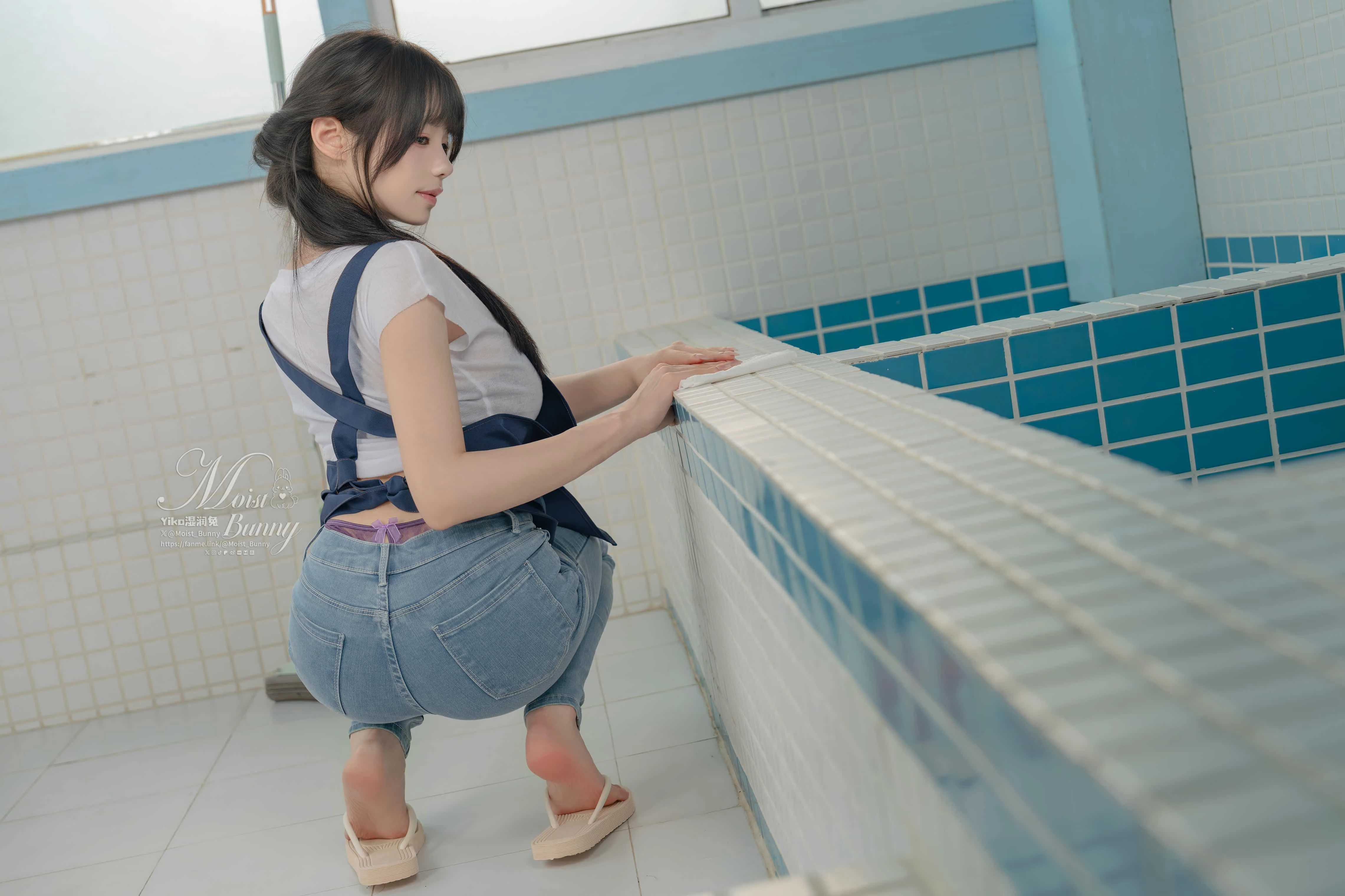 Yiko湿润兔 25.09月作品 钱汤の女将