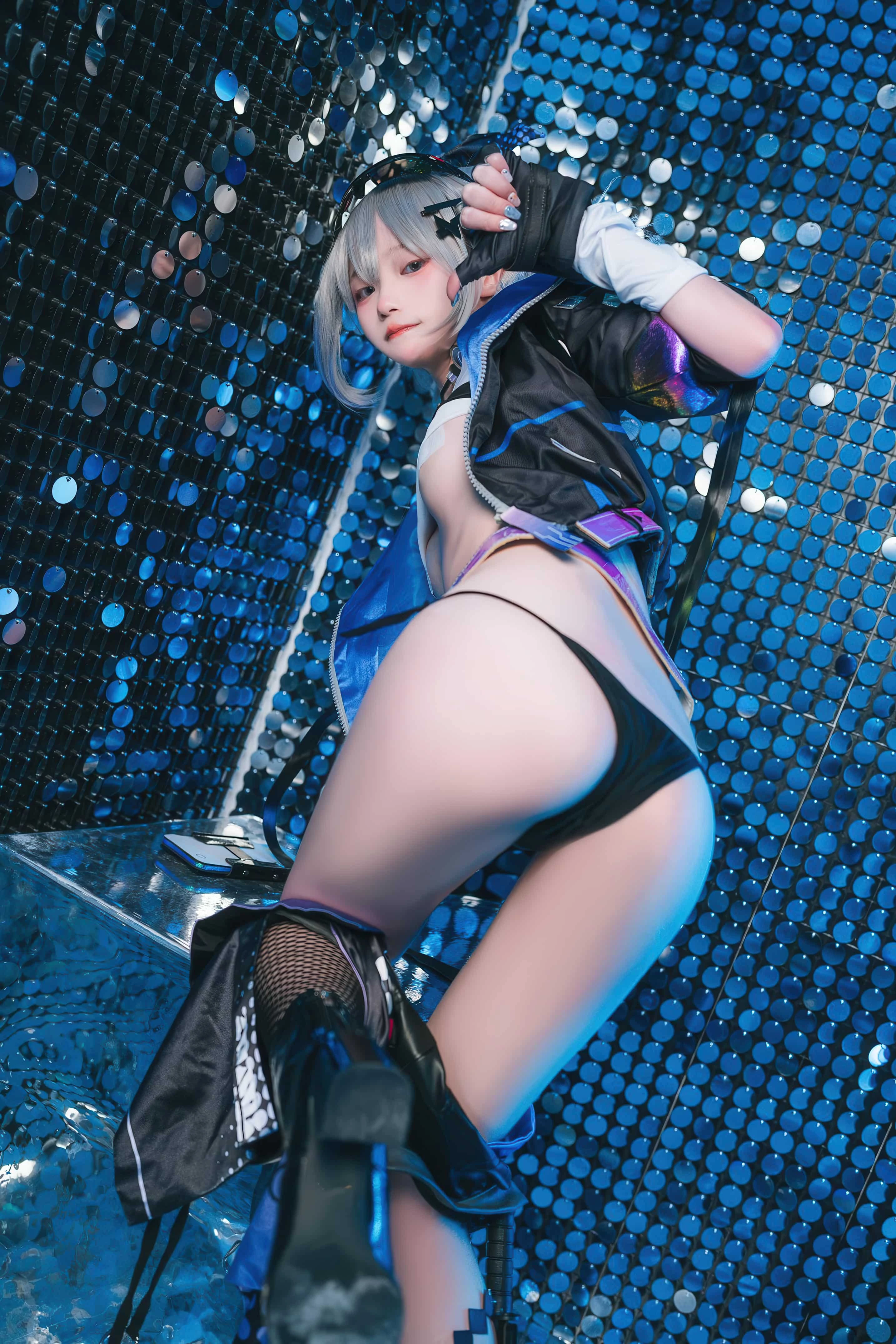 Irisuare Silver Wolf