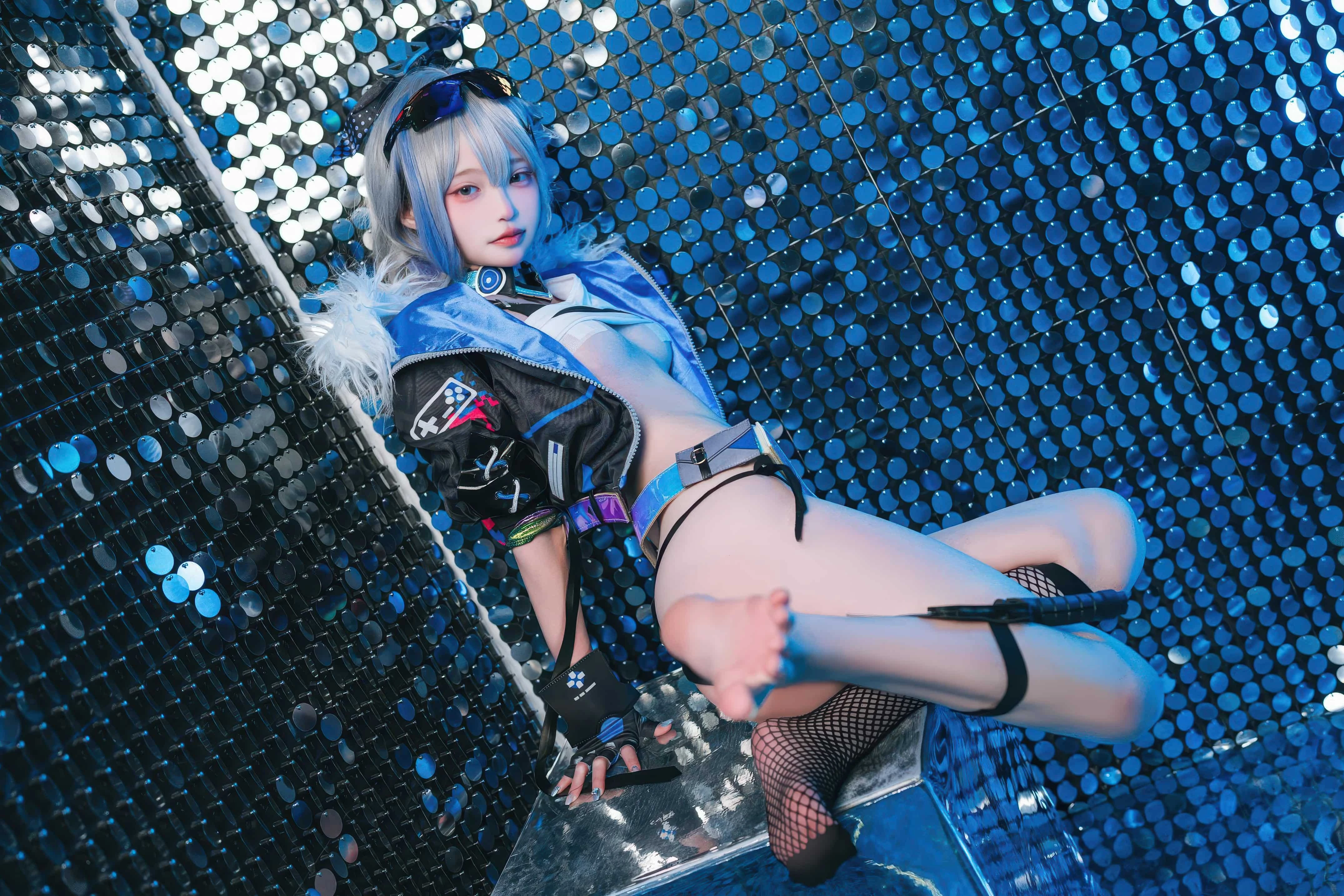 Irisuare Silver Wolf