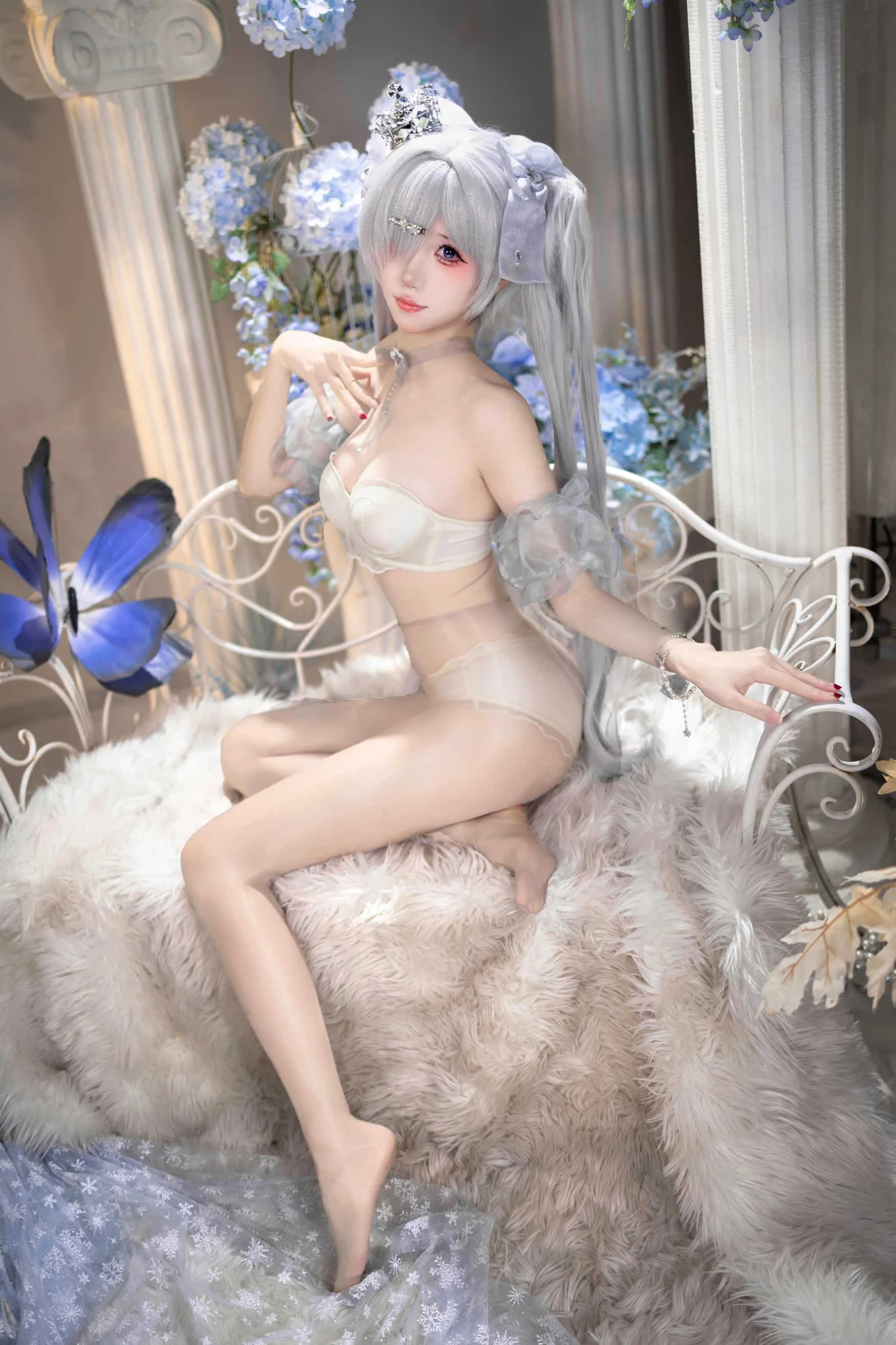 脆糕yaki - Nikke胜利女神 灰姑娘 冰晶公主