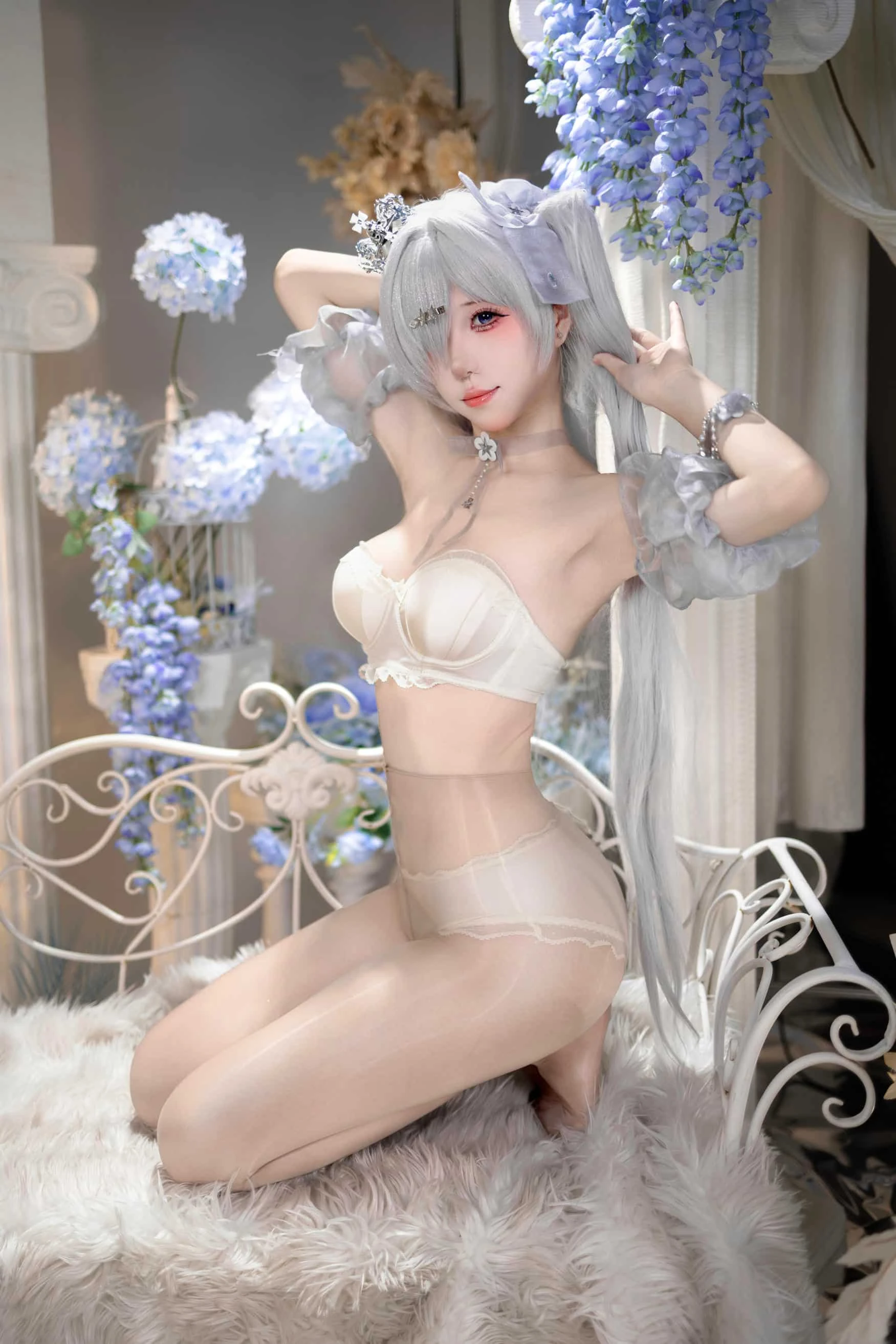 脆糕yaki - Nikke胜利女神 灰姑娘 冰晶公主
