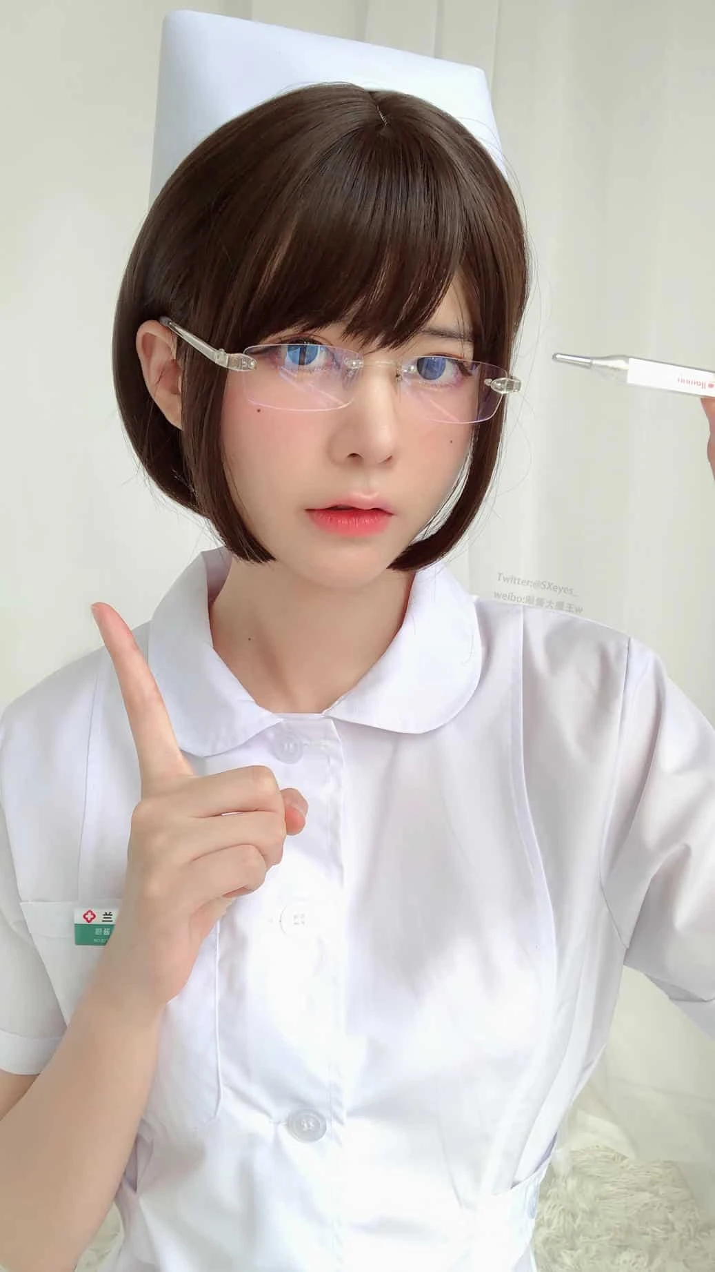 眼酱大魔王w 白护士