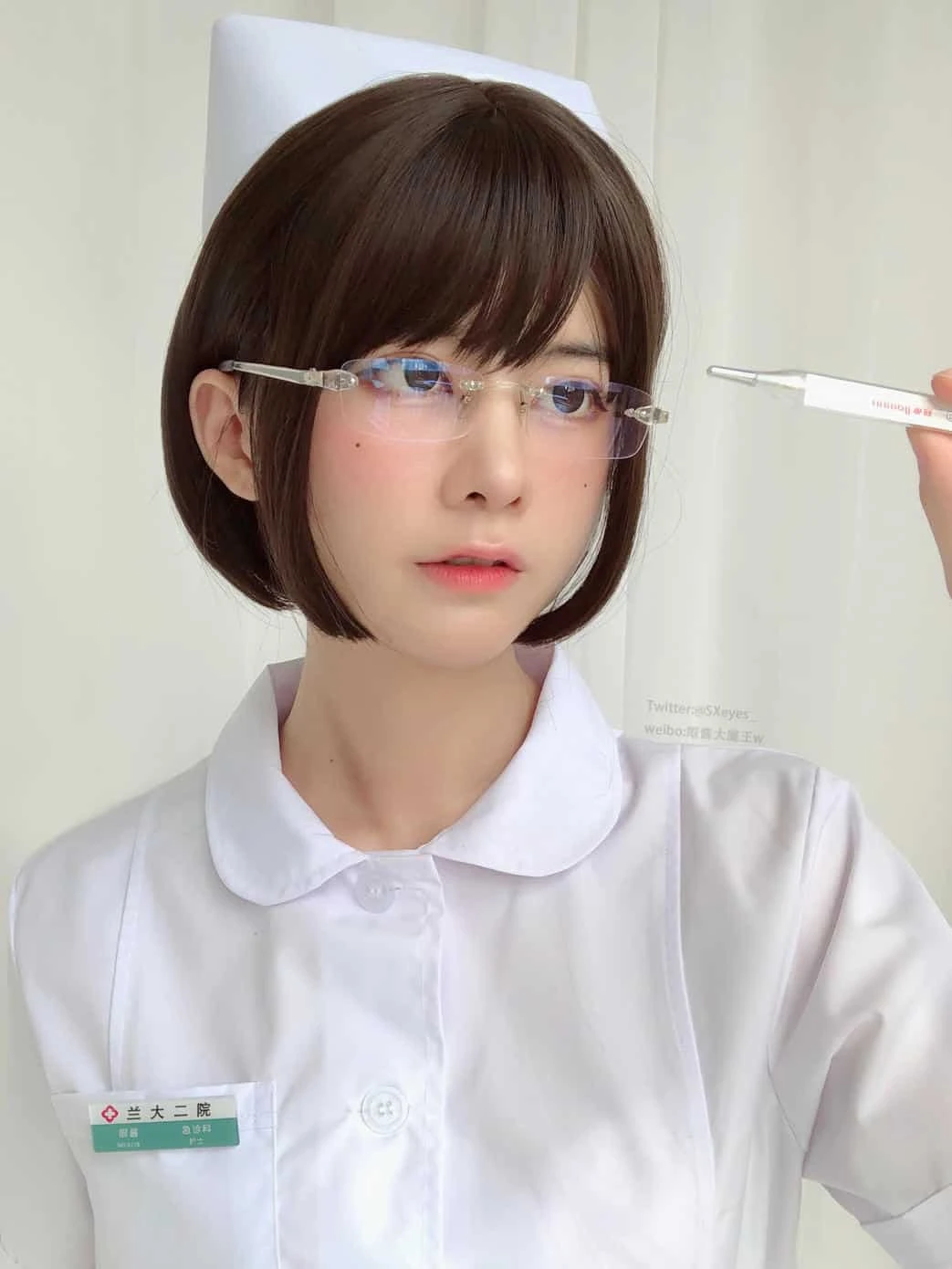 眼酱大魔王w 白护士