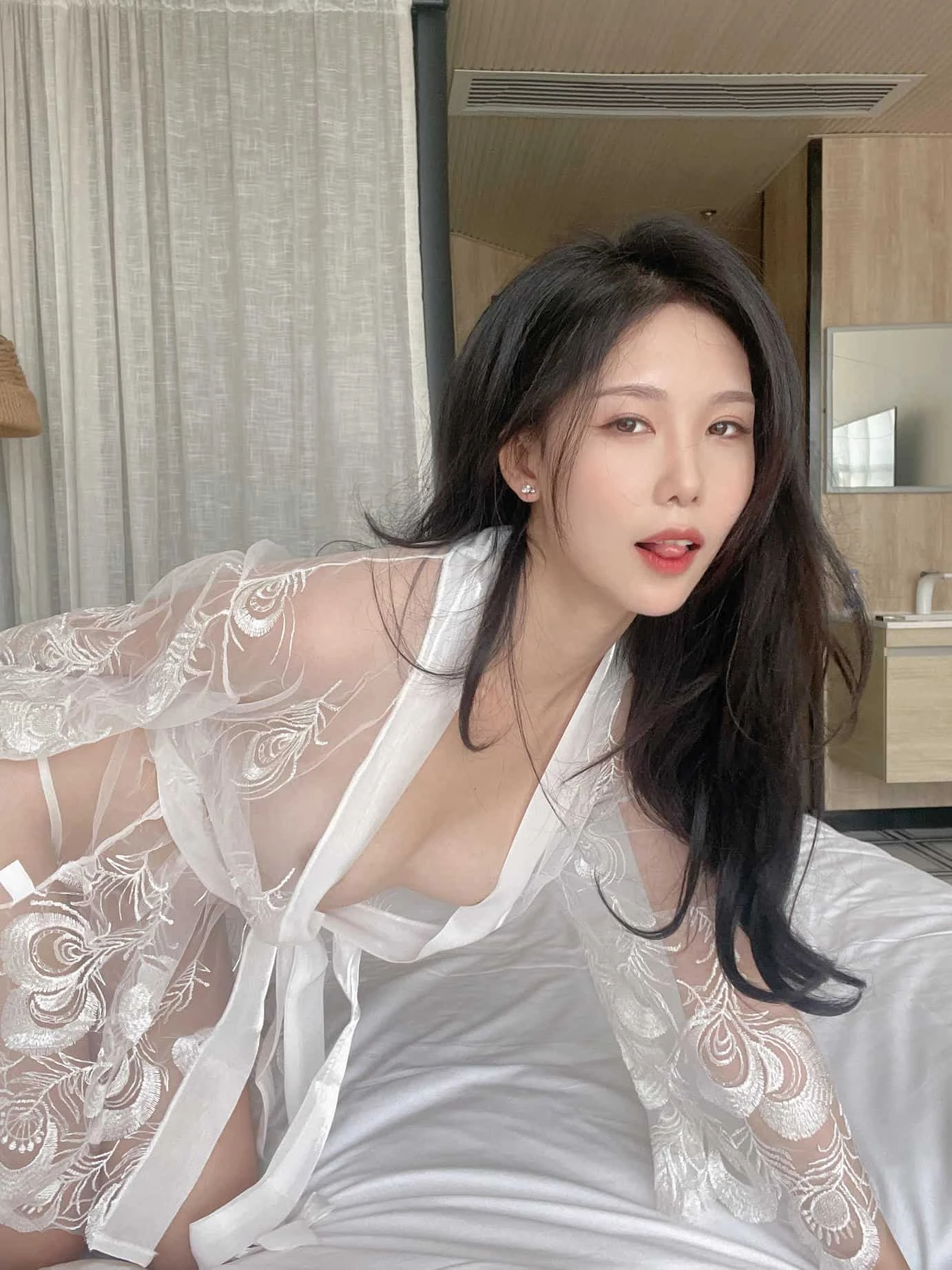 抖娘-利世 雀纹和服