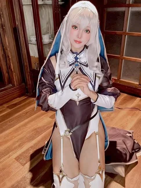 ElyEE子 Shirogane noel~Nun