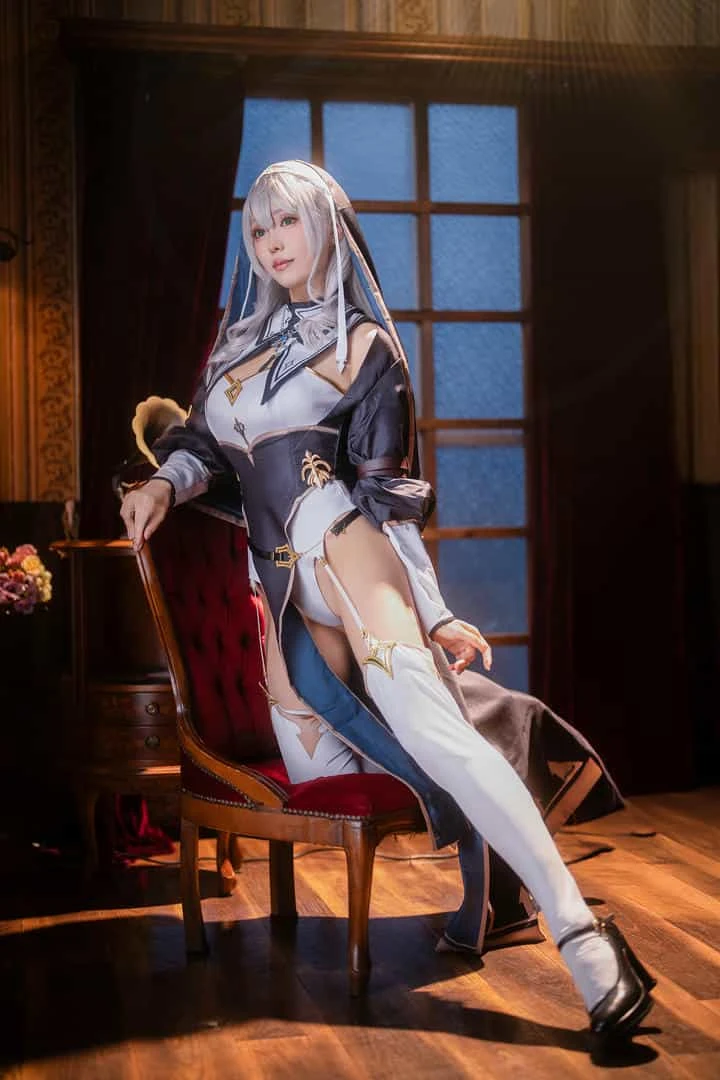 ElyEE子 Shirogane noel~Nun