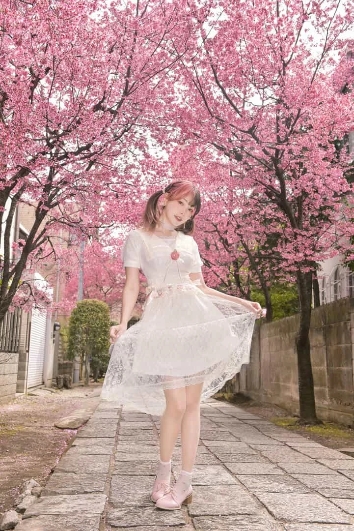 ElyEE子 2025年04月订阅 (4套)