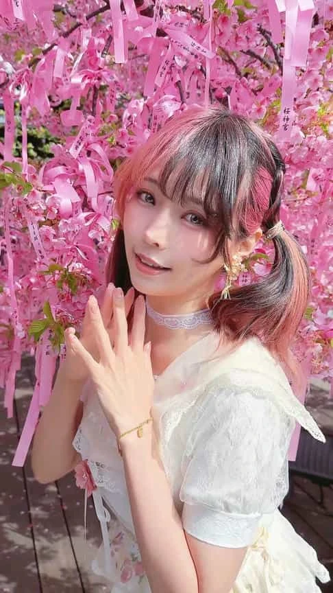 ElyEE子 2025年04月订阅 (4套)