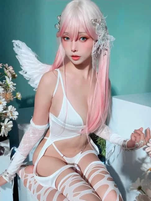 ElyEE子 2024年10月订阅 (1／3套) Plant Angel植天使