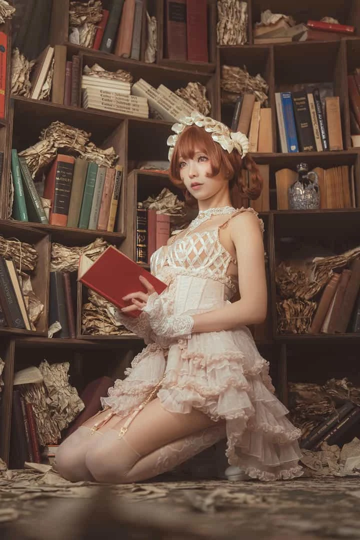 ElyEE子 2025年10月订阅S.Book Witch 書本魔女