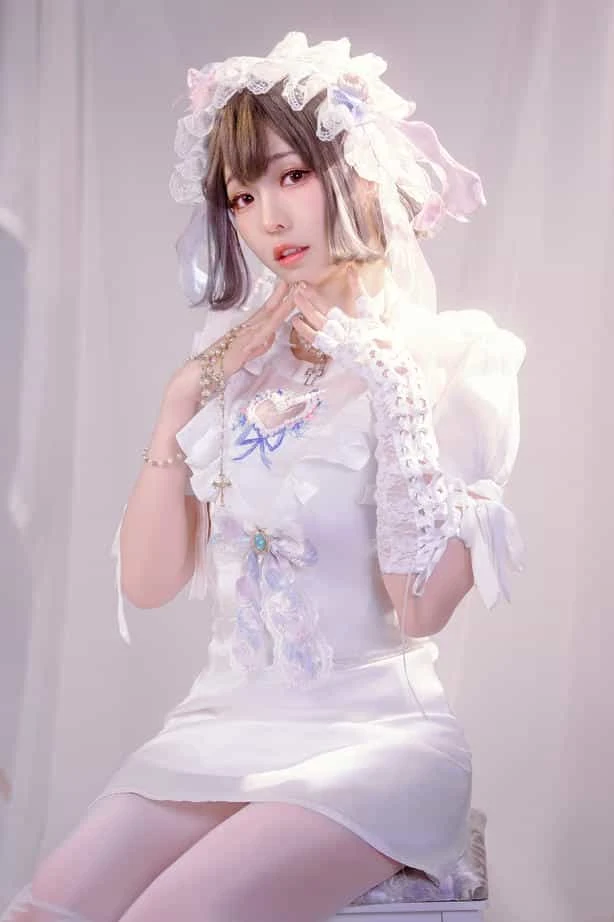 ElyEE子 - Cloudy Dreaming雲朵夢境