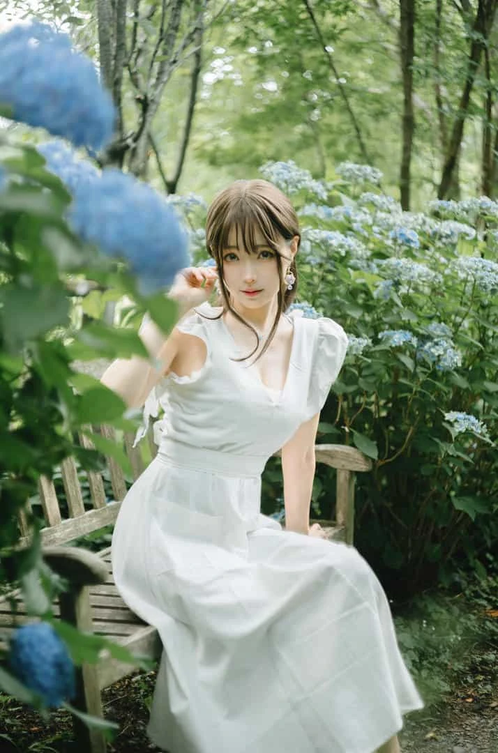 ElyEE子 2024 July-Tier 3 A.Rainy Season雨季繡球花