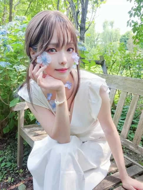 ElyEE子 2024 July-Tier 3 A.Rainy Season雨季繡球花
